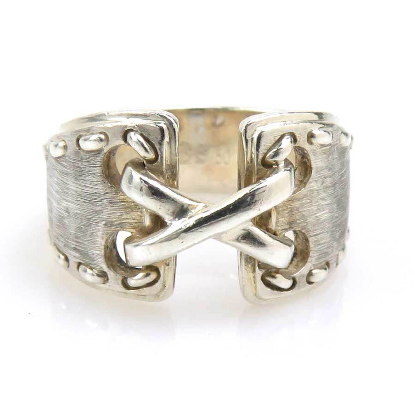 925 Hermes Band Ring Silver: 925 Hermes Band Ring Silver This listing features 925 Hermes Band Ring Silver. Item specifics are provided below. Item Specifics: Brand: Hermes Type: Band Ring Gender: Women Color: Silver Material: Si