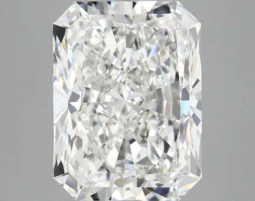 Loose Lab Diamond - IGI Radiant 3.4ct E VVS2: Loose Lab Diamond - IGI Radiant 3.4ct E VVS2 This listing features Loose Lab Diamond - IGI Radiant 3.4ct E VVS2. Item specifics are provided below. Item Specifics: Source: This Is A Real Diamond Grown