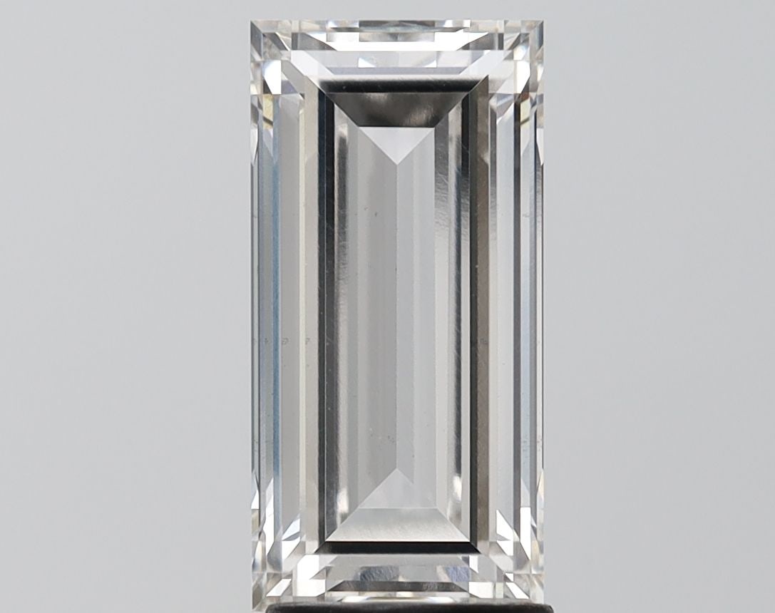 Loose Lab Diamond - IGI Baguette 3.03ct H VS1: Loose Lab Diamond - IGI Baguette 3.03ct H VS1 This listing features Loose Lab Diamond - IGI Baguette 3.03ct H VS1. Item specifics are provided below. Item Specifics: Source: This Is A Real Diamond Gro