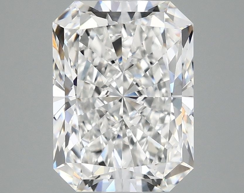 Loose Lab Diamond - IGI Radiant 2.89ct E VVS2: Loose Lab Diamond - IGI Radiant 2.89ct E VVS2 This listing features Loose Lab Diamond - IGI Radiant 2.89ct E VVS2. Item specifics are provided below. Item Specifics: Source: This Is A Real Diamond Gro