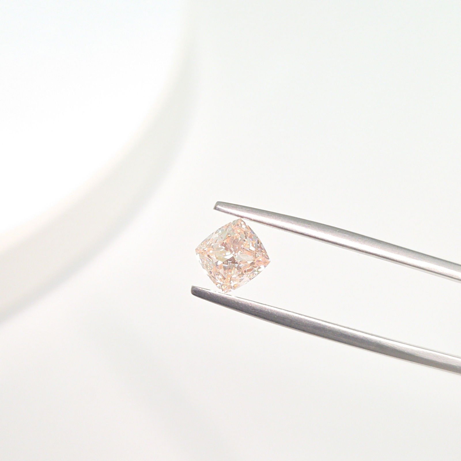 Loose Lab Diamond - IGI Cushion Modified 1.08ct Fancy Intense Pink VVS2: Loose Lab Diamond - IGI Cushion Modified 1.08ct Fancy Intense Pink VVS2 This listing features Loose Lab Diamond - IGI Cushion Modified 1.08ct Fancy Intense Pink VVS2. Item specifics are provided below