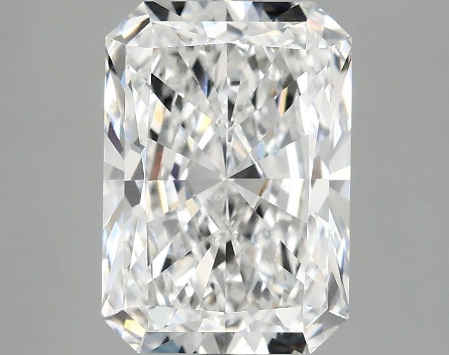 Loose Lab Diamond - IGI Radiant 3.07ct E VS1: Loose Lab Diamond - IGI Radiant 3.07ct E VS1 This listing features Loose Lab Diamond - IGI Radiant 3.07ct E VS1. Item specifics are provided below. Item Specifics: Source: This Is A Real Diamond Grown