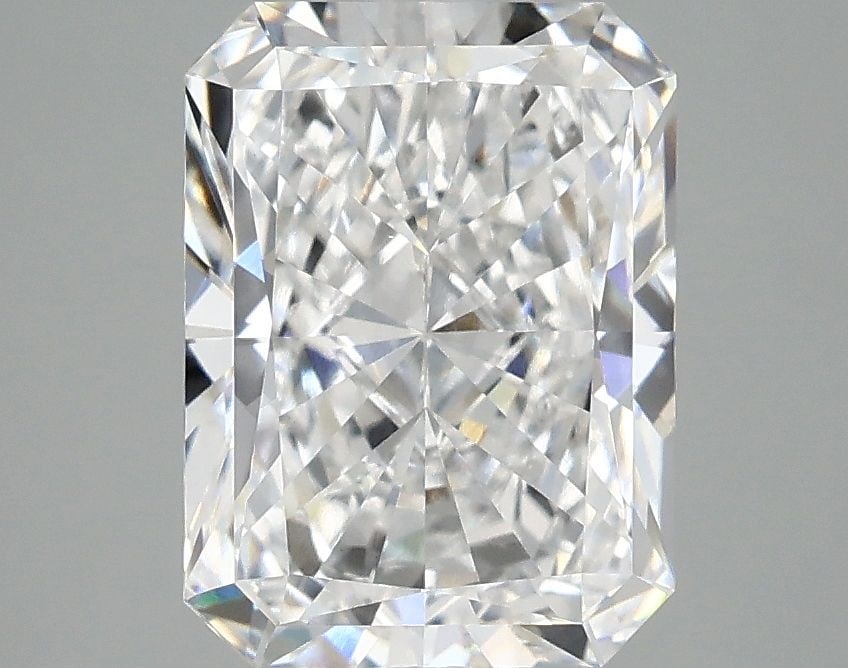 Loose Lab Diamond - IGI Radiant 3.01ct E VVS2: Loose Lab Diamond - IGI Radiant 3.01ct E VVS2 This listing features Loose Lab Diamond - IGI Radiant 3.01ct E VVS2. Item specifics are provided below. Item Specifics: Source: This Is A Real Diamond Gro