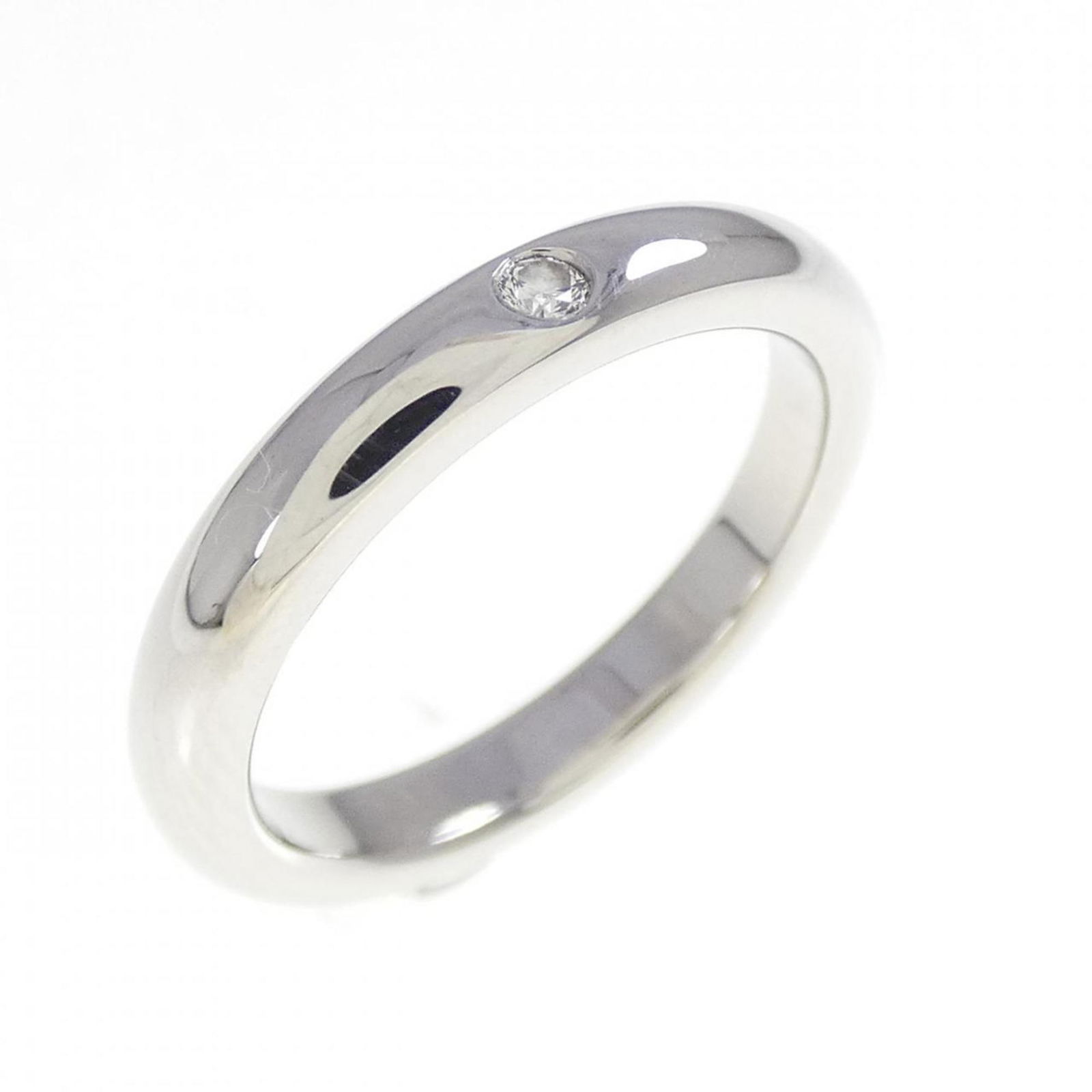 950 Tiffany Band Ring Platinum: 950 Tiffany Band Ring Platinum This listing features 950 Tiffany Band Ring Platinum. Item specifics are provided below. Item Specifics: Brand: Tiffany Type: Band Ring Gender: Women Color: Platinum Mat