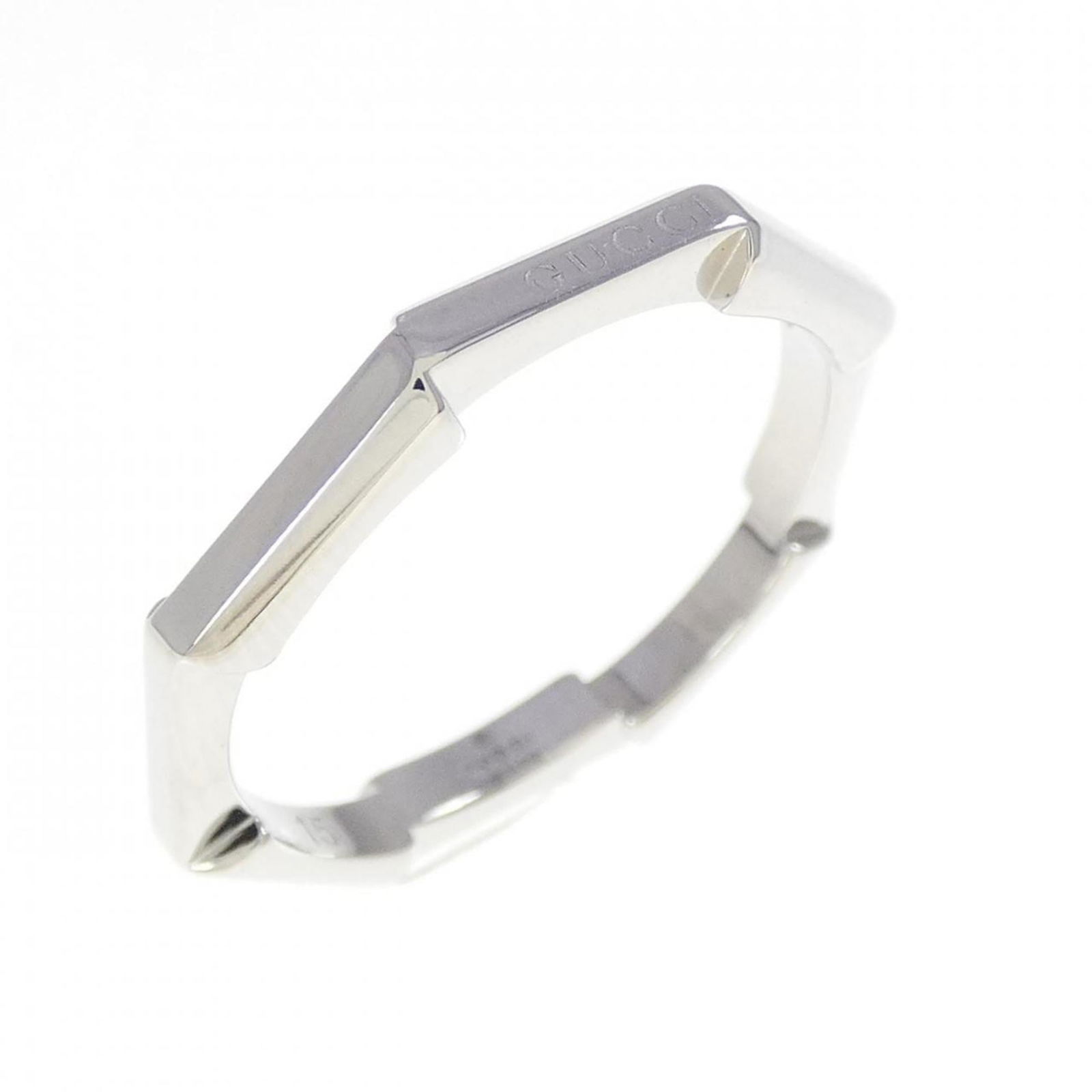 950 Gucci Band Ring Platinum: 950 Gucci Band Ring Platinum This listing features 950 Gucci Band Ring Platinum. Item specifics are provided below. Item Specifics: Brand: Gucci Type: Band Ring Gender: Women Color: Platinum Material: