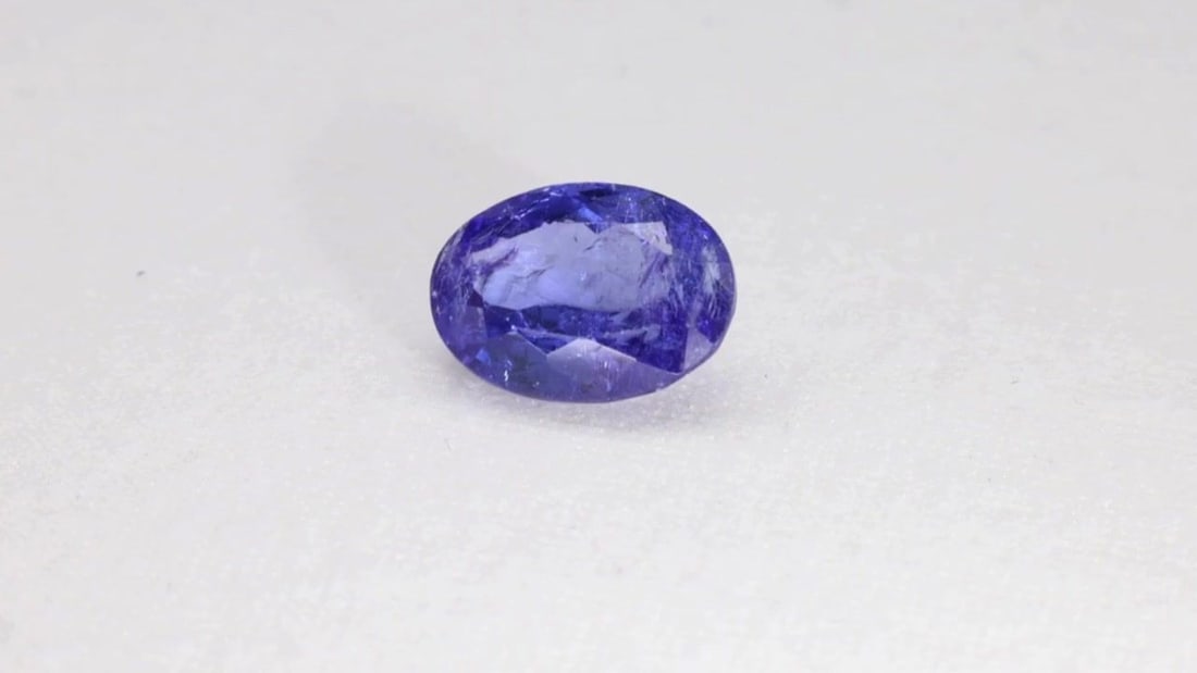 Loose Tanzanite Gemstone - IGI Oval 4.99ct Blue SI: Loose Tanzanite Gemstone - IGI Oval 4.99ct Blue SI This listing features Loose Tanzanite Gemstone - IGI Oval 4.99ct Blue SI. Item specifics are provided below. Item Specifics: Type: Tanzanite Carat: 4