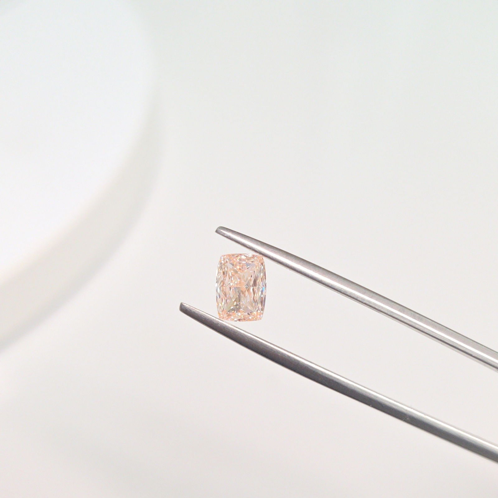 Loose Lab Diamond - IGI Cushion Modified 1.01ct Fancy Intense Pink VVS2: Loose Lab Diamond - IGI Cushion Modified 1.01ct Fancy Intense Pink VVS2 This listing features Loose Lab Diamond - IGI Cushion Modified 1.01ct Fancy Intense Pink VVS2. Item specifics are provided below