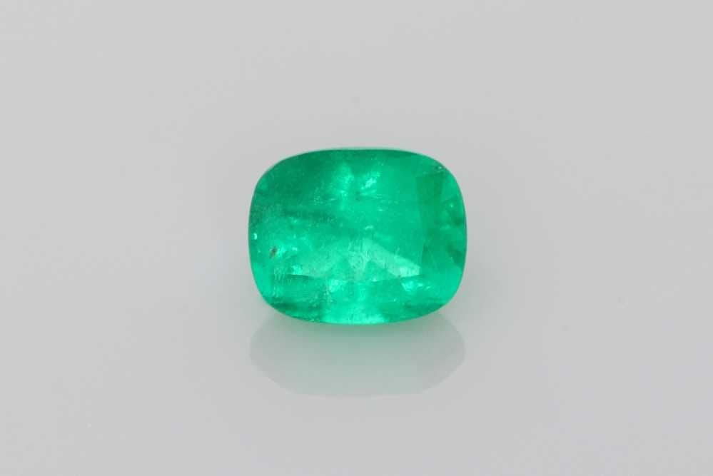 Loose Emerald Gemstone - GIA Cushion 1.98ct Green SI: Loose Emerald Gemstone - GIA Cushion 1.98ct Green SI This listing features Loose Emerald Gemstone - GIA Cushion 1.98ct Green SI. Item specifics are provided below. Item Specifics: Type: Emerald