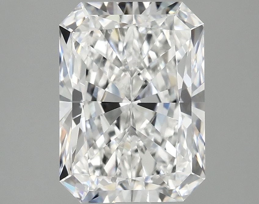 Loose Lab Diamond - IGI Radiant 2.92ct E VVS2: Loose Lab Diamond - IGI Radiant 2.92ct E VVS2 This listing features Loose Lab Diamond - IGI Radiant 2.92ct E VVS2. Item specifics are provided below. Item Specifics: Source: This Is A Real Diamond Gro