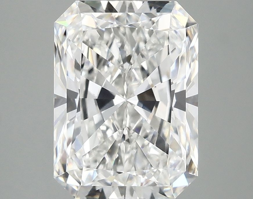 Loose Lab Diamond - IGI Radiant 3.1ct E VVS2: Loose Lab Diamond - IGI Radiant 3.1ct E VVS2 This listing features Loose Lab Diamond - IGI Radiant 3.1ct E VVS2. Item specifics are provided below. Item Specifics: Source: This Is A Real Diamond Grown