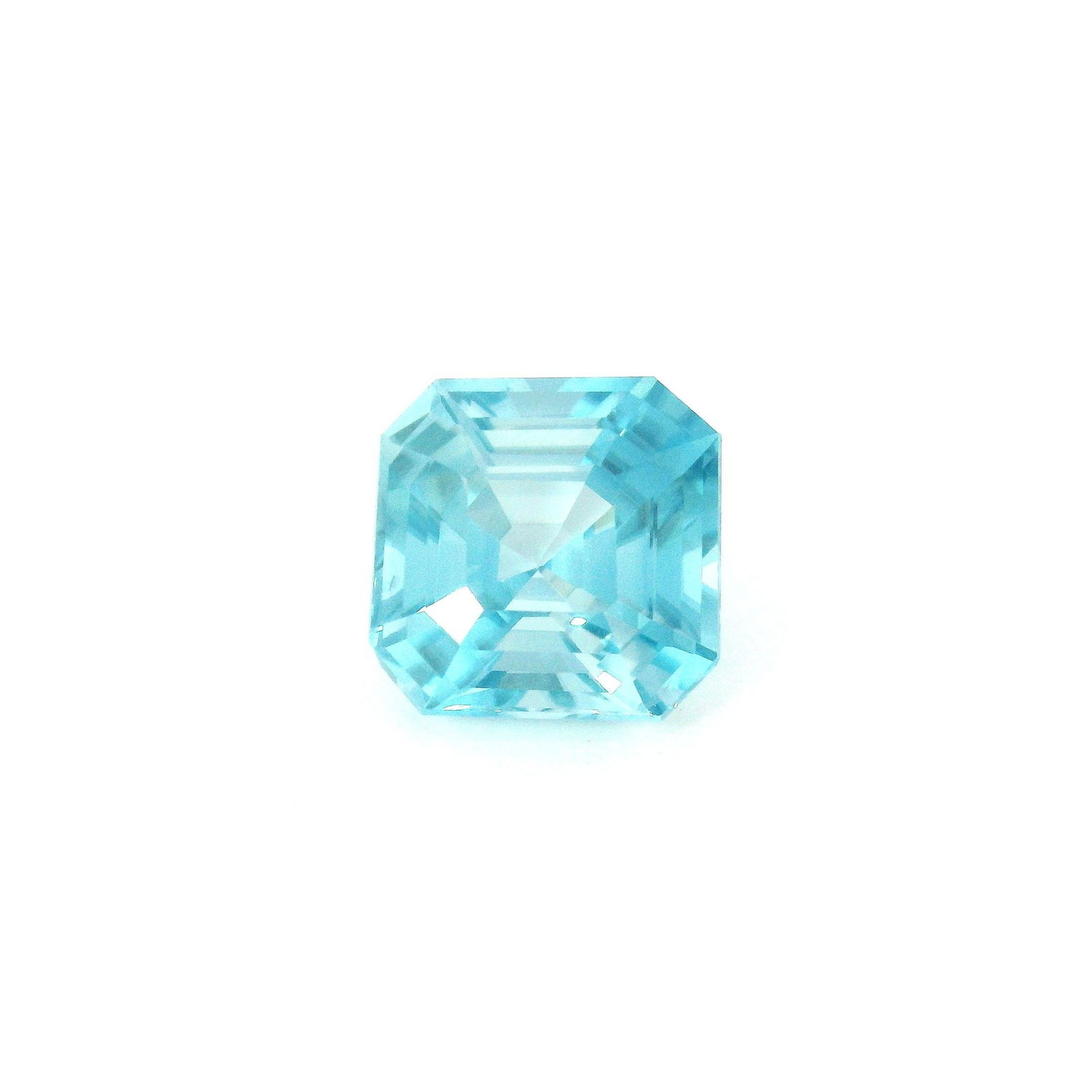 Loose Zircon Gemstone - IGI Emerald 3.93ct Blue EC: Loose Zircon Gemstone - IGI Emerald 3.93ct Blue EC This listing features Loose Zircon Gemstone - IGI Emerald 3.93ct Blue EC. Item specifics are provided below. Item Specifics: Type: Zircon Carat: 3.93