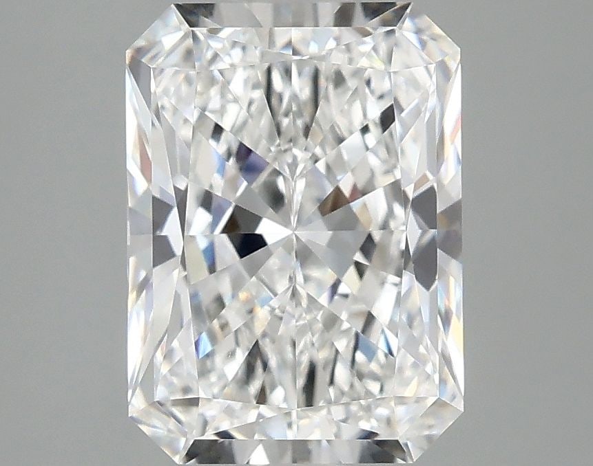 Loose Lab Diamond - IGI Radiant 2.93ct E VVS2: Loose Lab Diamond - IGI Radiant 2.93ct E VVS2 This listing features Loose Lab Diamond - IGI Radiant 2.93ct E VVS2. Item specifics are provided below. Item Specifics: Source: This Is A Real Diamond