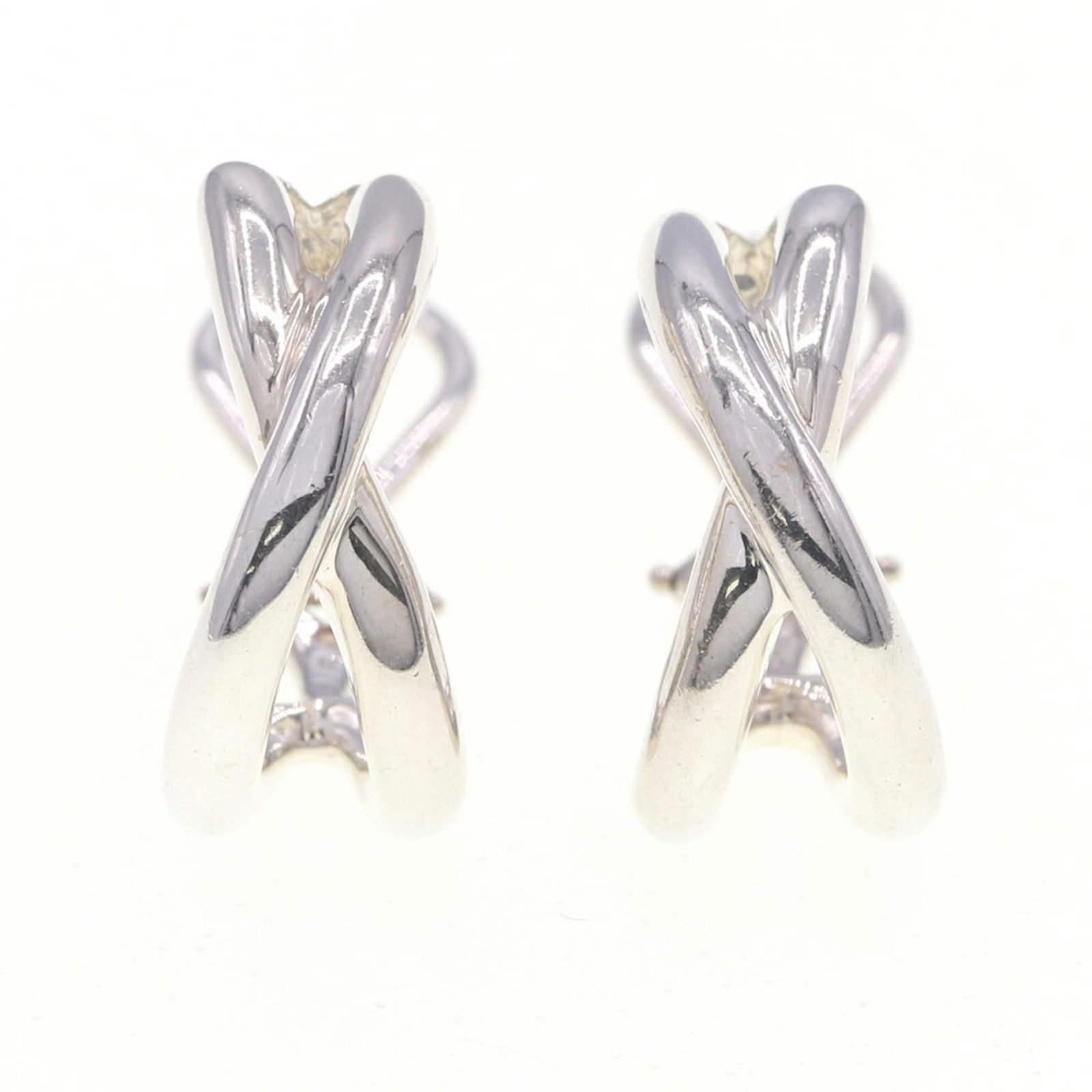 925 Tiffany Clip Earrings Sterling Silver: 925 Tiffany Clip Earrings Sterling Silver This listing features 925 Tiffany Clip Earrings Sterling Silver. Item specifics are provided below. Item Specifics: Brand: Tiffany Type: Clip Earrings Gender: