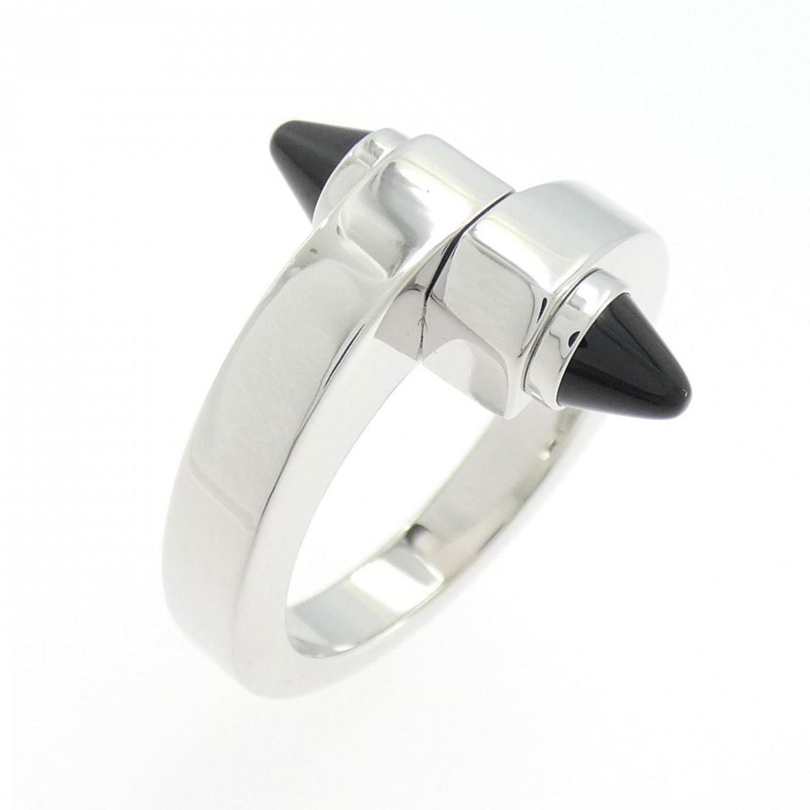 (18K) Cartier Band Ring White Gold: (18K) Cartier Band Ring White Gold This listing features (18K) Cartier Band Ring White Gold. Item specifics are provided below. Item Specifics: Brand: Cartier Type: Band Ring Gender: Women Material: W