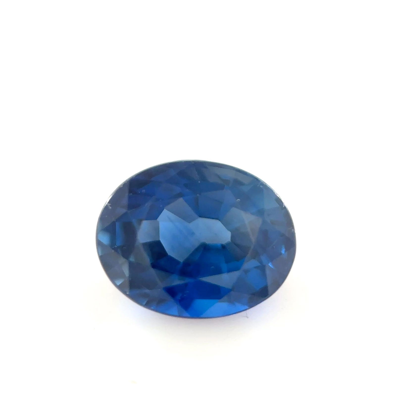 Loose Sapphire Gemstone - Oval 1.04ct Blue EC: Loose Sapphire Gemstone - Oval 1.04ct Blue EC This listing features Loose Sapphire Gemstone - Oval 1.04ct Blue EC. Item specifics are provided below. Item Specifics: Type: Sapphire Carat: 1.04 Cut: