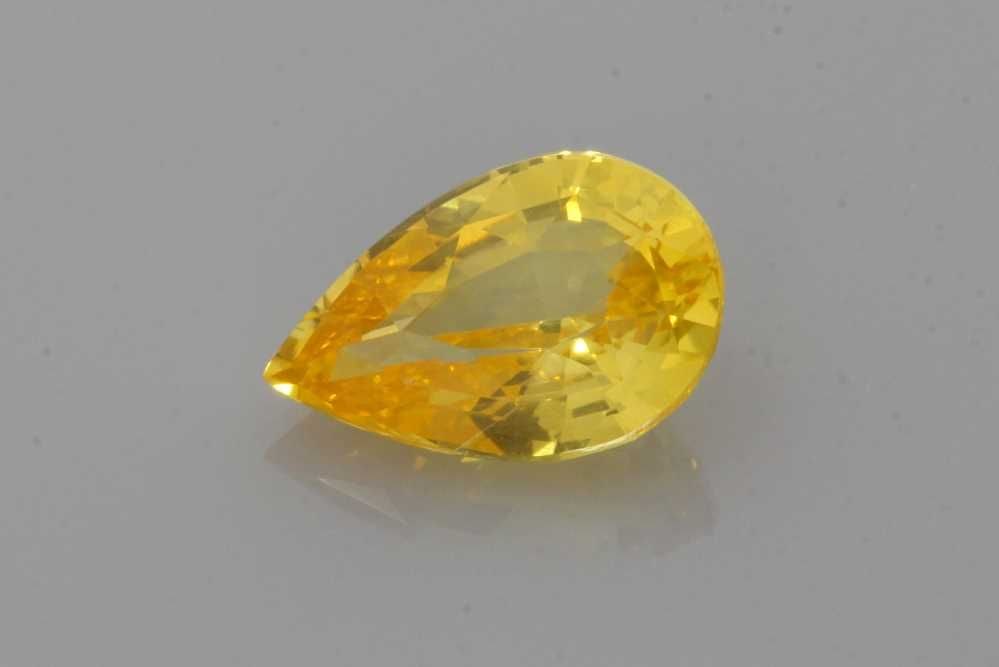 Loose Sapphire Gemstone - Pear 2.05ct Yellow EC: Loose Sapphire Gemstone - Pear 2.05ct Yellow EC This listing features Loose Sapphire Gemstone - Pear 2.05ct Yellow EC. Item specifics are provided below. Item Specifics: Type: Sapphire Carat: 2.05