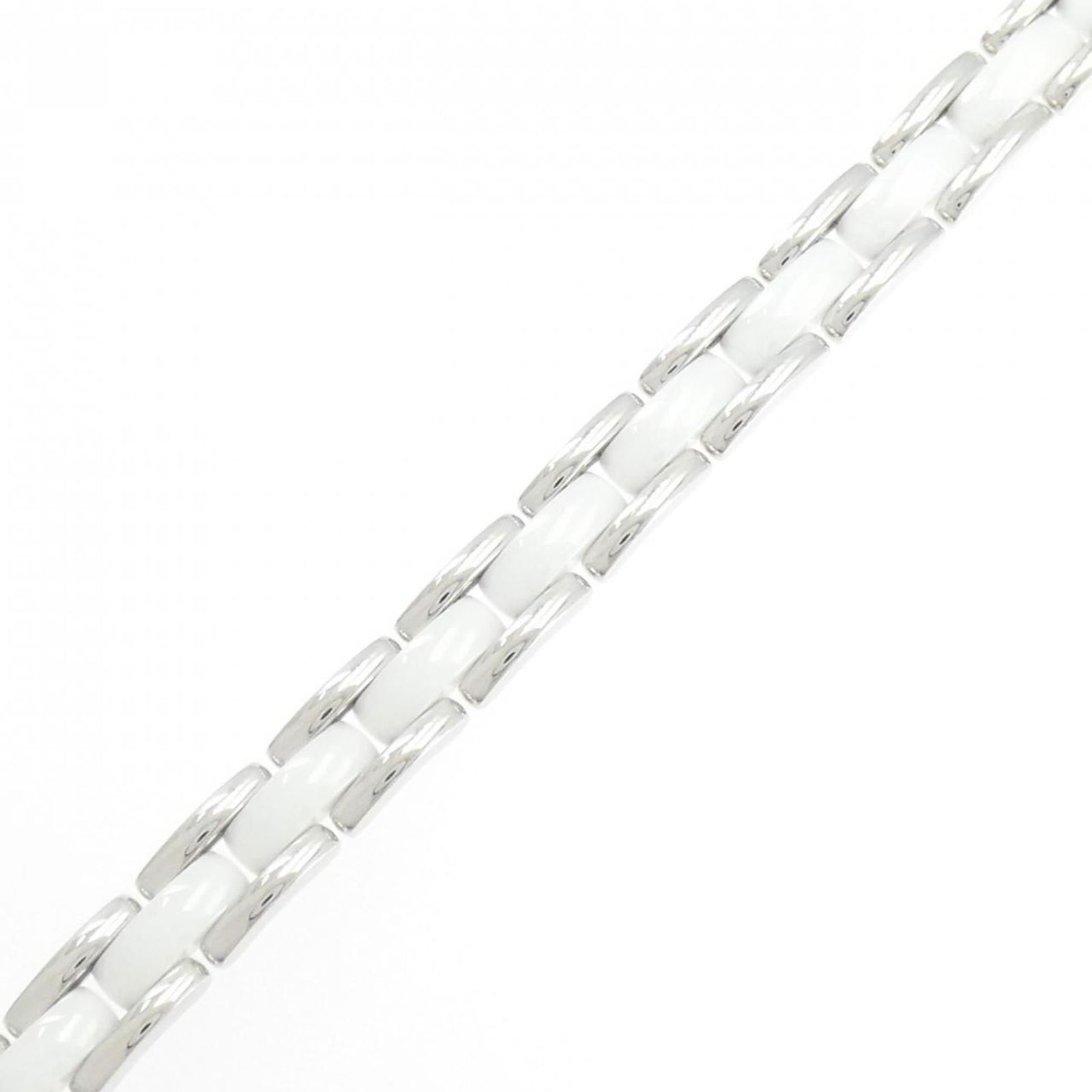 White Gold (18K) - Chanel Charm Bracelet Ceramic: White Gold (18K) - Chanel Charm Bracelet Ceramic This listing features White Gold (18K) - Chanel Charm Bracelet Ceramic. Item specifics are provided below. Item Specifics: Brand: Chanel Type: Charm Br
