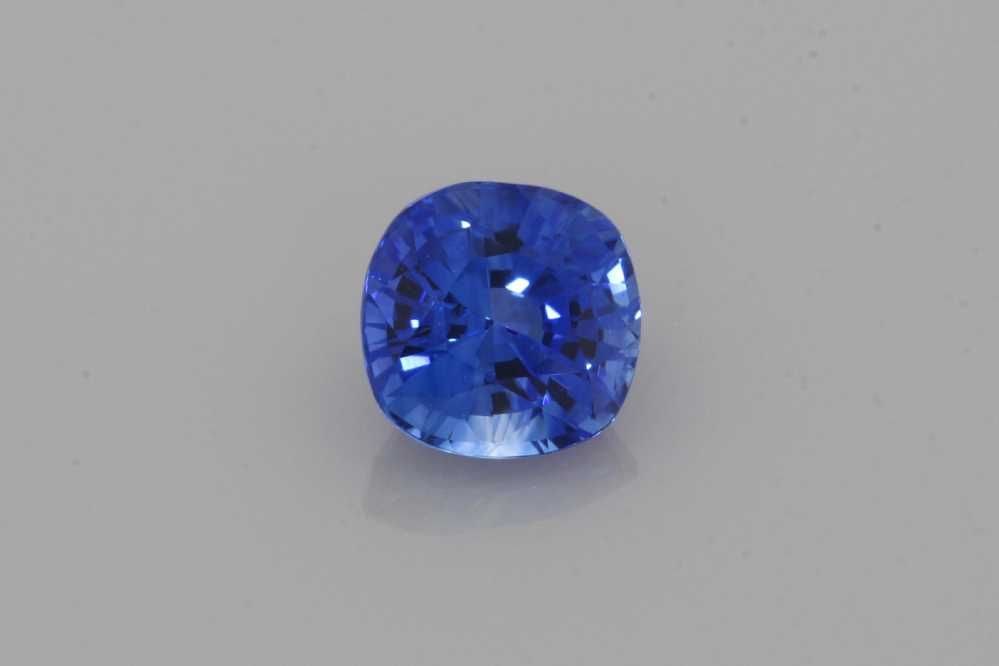 Loose Sapphire Gemstone - Cushion 1.16ct Blue EC: Loose Sapphire Gemstone - Cushion 1.16ct Blue EC This listing features Loose Sapphire Gemstone - Cushion 1.16ct Blue EC. Item specifics are provided below. Item Specifics: Type: Sapphire Carat: 1.16 C