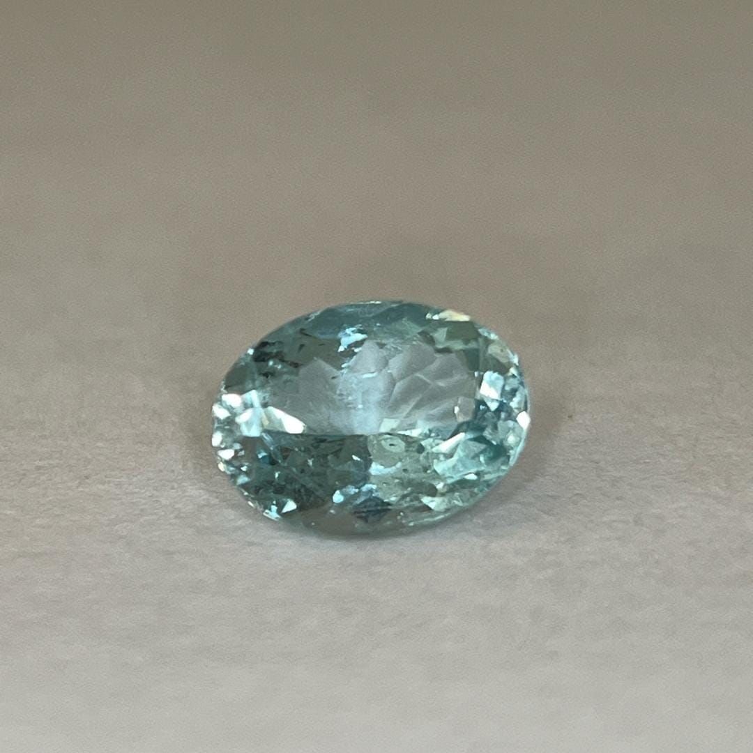 Loose Aquamarine Gemstone - Oval 1.1ct Blue SI: Loose Aquamarine Gemstone - Oval 1.1ct Blue SI This listing features Loose Aquamarine Gemstone - Oval 1.1ct Blue SI. Item specifics are provided below. Item Specifics: Type: Aquamarine Carat: 1.1 Cut: