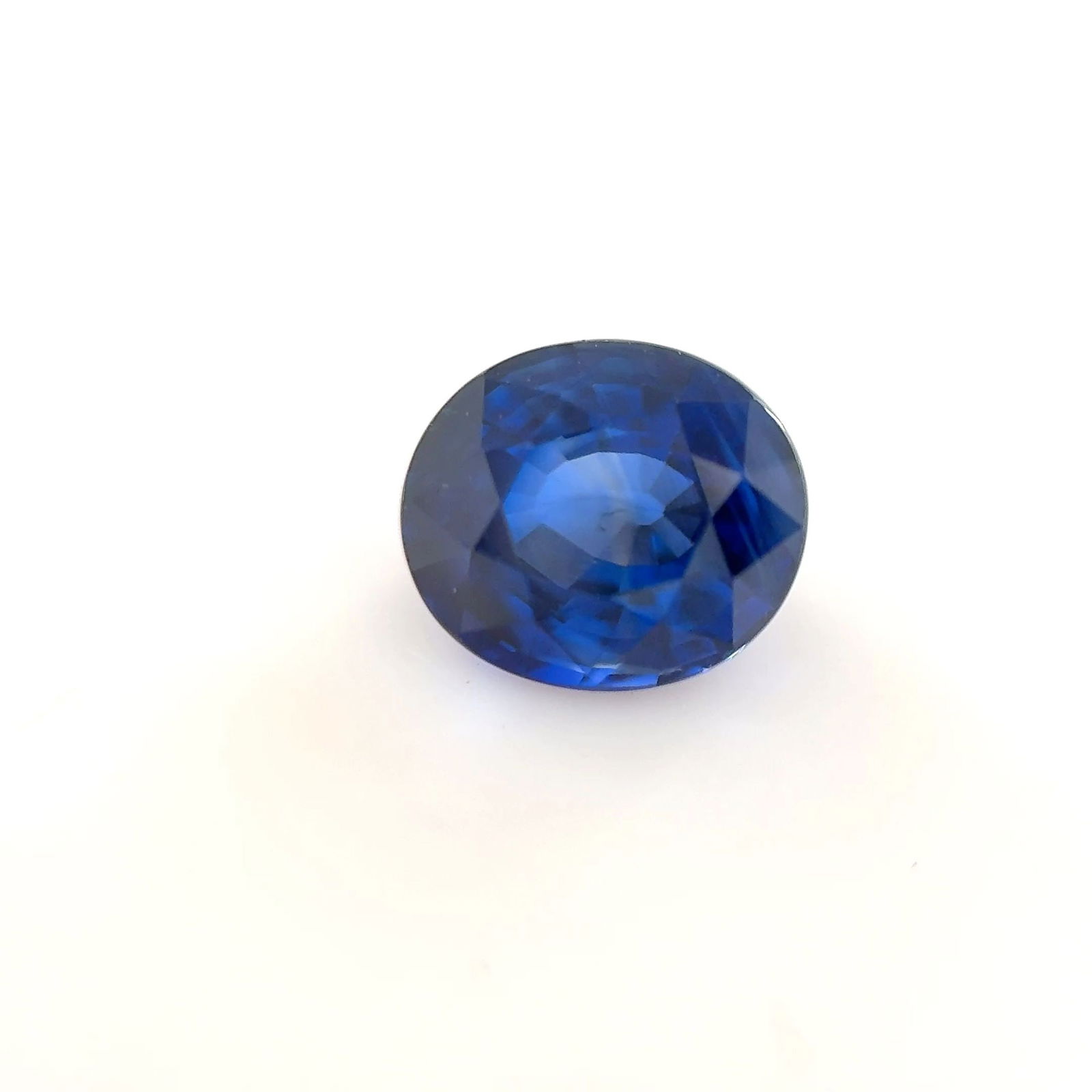 Loose Sapphire Gemstone - Oval 1.11ct Blue EC: Loose Sapphire Gemstone - Oval 1.11ct Blue EC This listing features Loose Sapphire Gemstone - Oval 1.11ct Blue EC. Item specifics are provided below. Item Specifics: Type: Sapphire Carat: 1.11 Cut: Fa