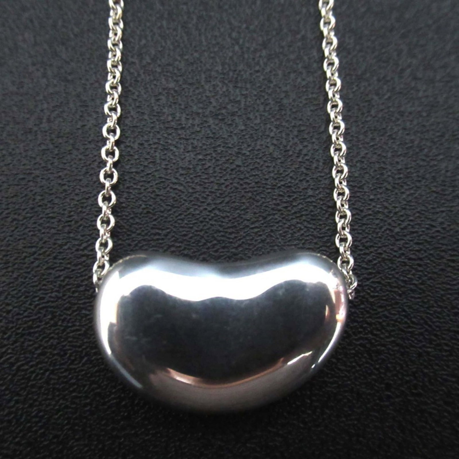 Women's Tiffany & Co. Elsa Peretti Beans Necklace 925SV Silver: Women's Tiffany & Co. Elsa Peretti Beans Necklace 925SV Silver This listing features Women's Tiffany & Co. Elsa Peretti Beans Necklace 925SV Silver. Item specifics are provided below. Item Specifics: