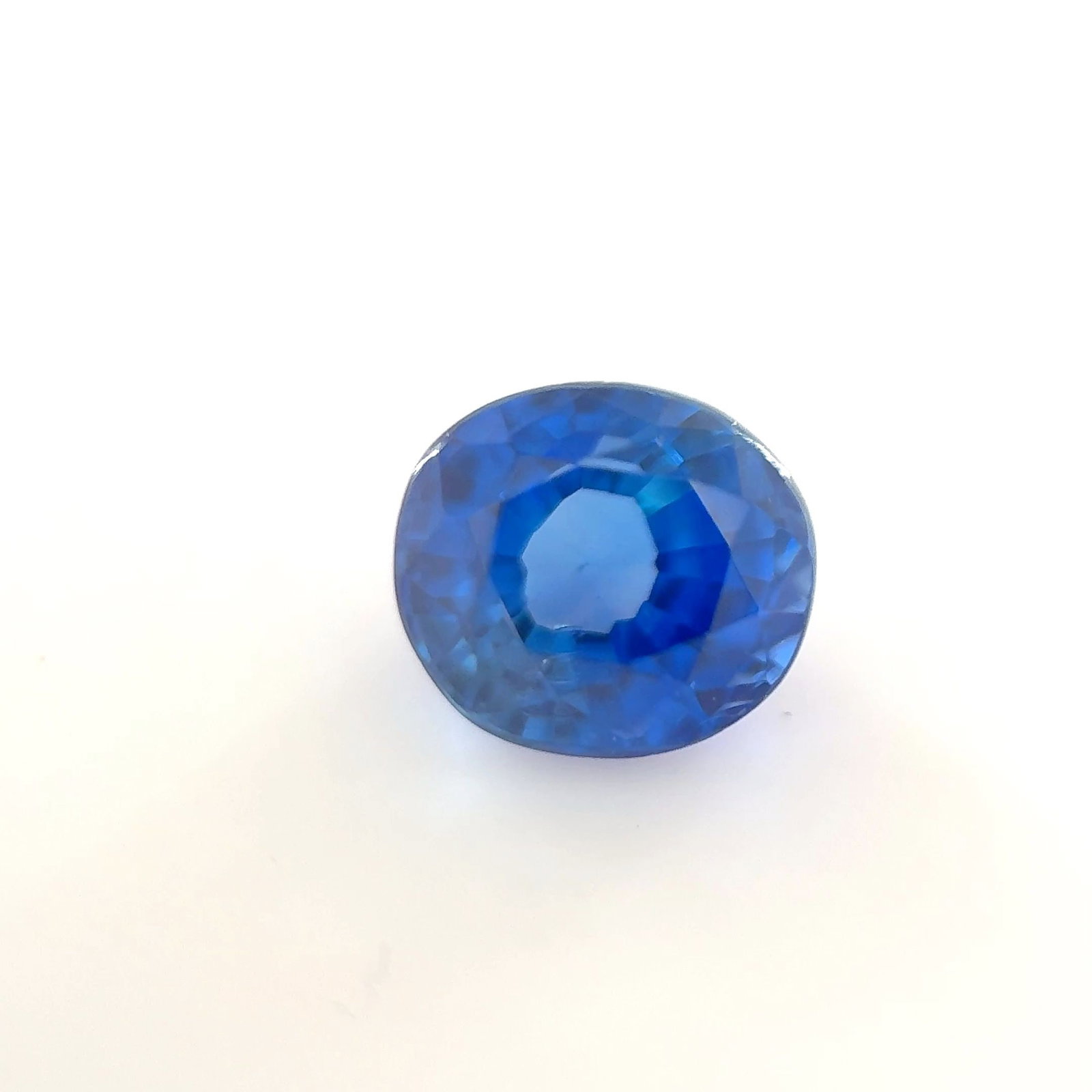 Loose Sapphire Gemstone - Oval 1.03ct Blue EC: Loose Sapphire Gemstone - Oval 1.03ct Blue EC This listing features Loose Sapphire Gemstone - Oval 1.03ct Blue EC. Item specifics are provided below. Item Specifics: Type: Sapphire Carat: 1.03 Cut: Fa