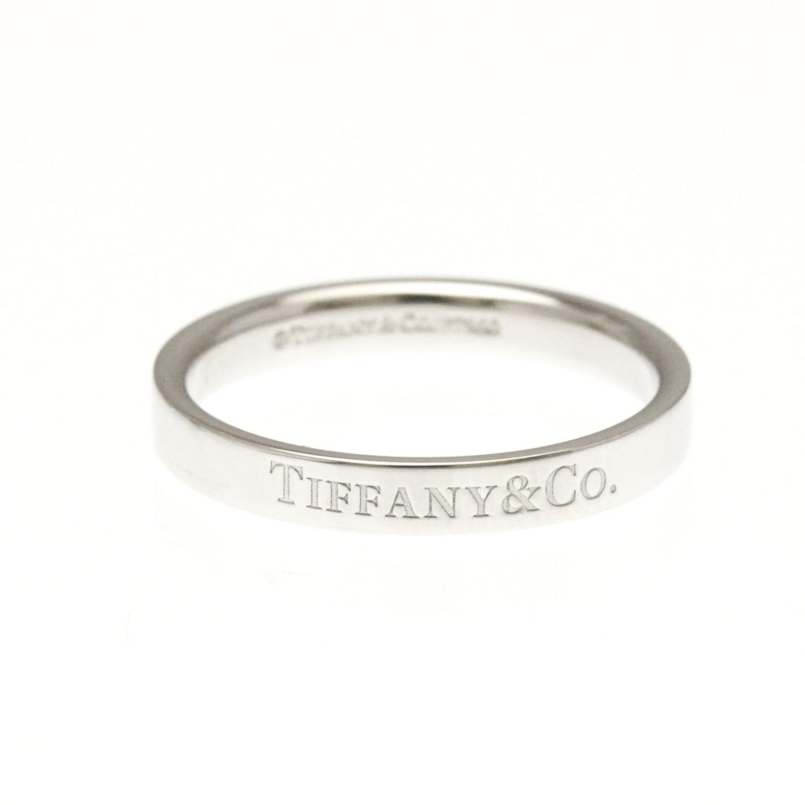 Platinum Tiffany Band Ring: Platinum Tiffany Band Ring This listing features Platinum Tiffany Band Ring. Item specifics are provided below. Item Specifics: Brand: Tiffany Type: Band Ring Style: Fashion Gender: Women,Men Color: S