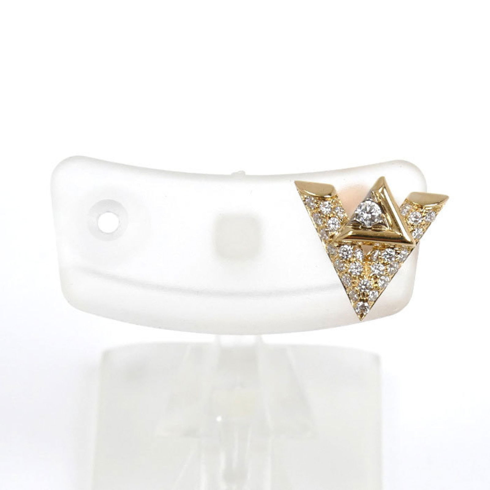 (18K) Louis Vuitton Stud Earrings Yellow Gold: (18K) Louis Vuitton Stud Earrings Yellow Gold This listing features (18K) Louis Vuitton Stud Earrings Yellow Gold. Item specifics are provided below. Item Specifics: Brand: Louis Vuitton Type: Stud Ea