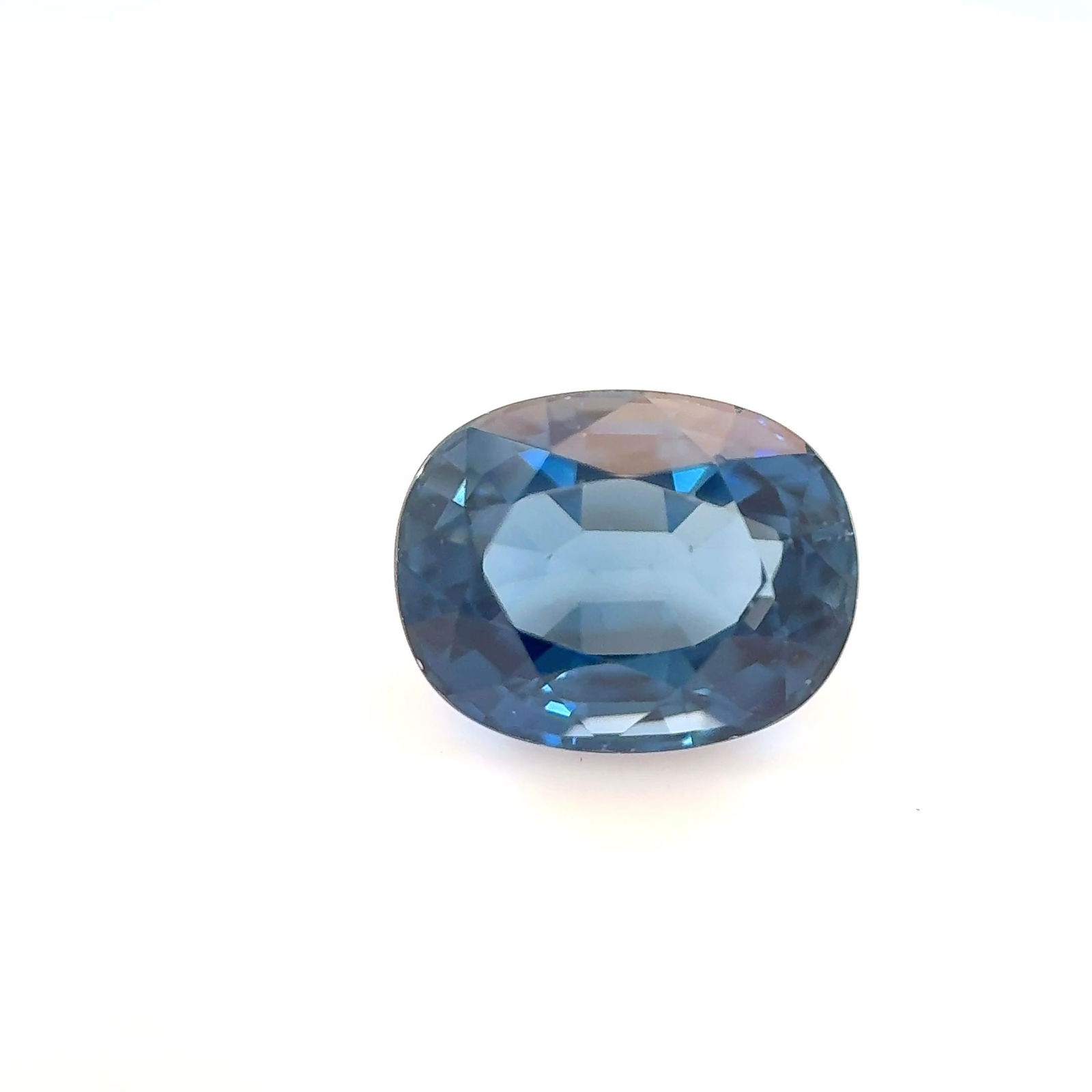 Loose Sapphire Gemstone - Oval 1.87ct Blue EC: Loose Sapphire Gemstone - Oval 1.87ct Blue EC This listing features Loose Sapphire Gemstone - Oval 1.87ct Blue EC. Item specifics are provided below. Item Specifics: Type: Sapphire Carat: 1.87 Cut: Fa