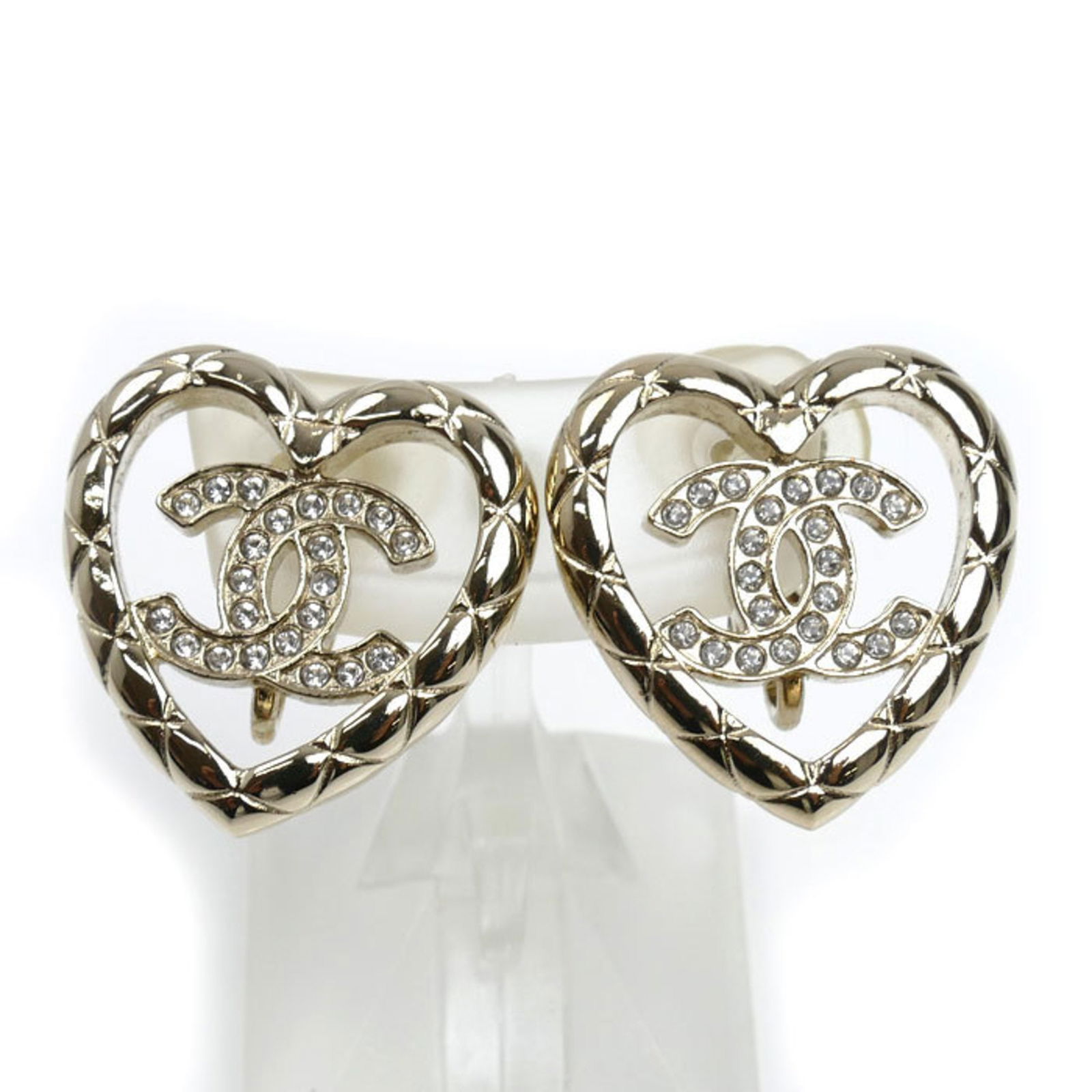 Rhinestone - Chanel Clip Earrings Gold Plating: Rhinestone - Chanel Clip Earrings Gold Plating This listing features Rhinestone - Chanel Clip Earrings Gold Plating. Item specifics are provided below. Item Specifics: Brand: Chanel Type: Clip Earring