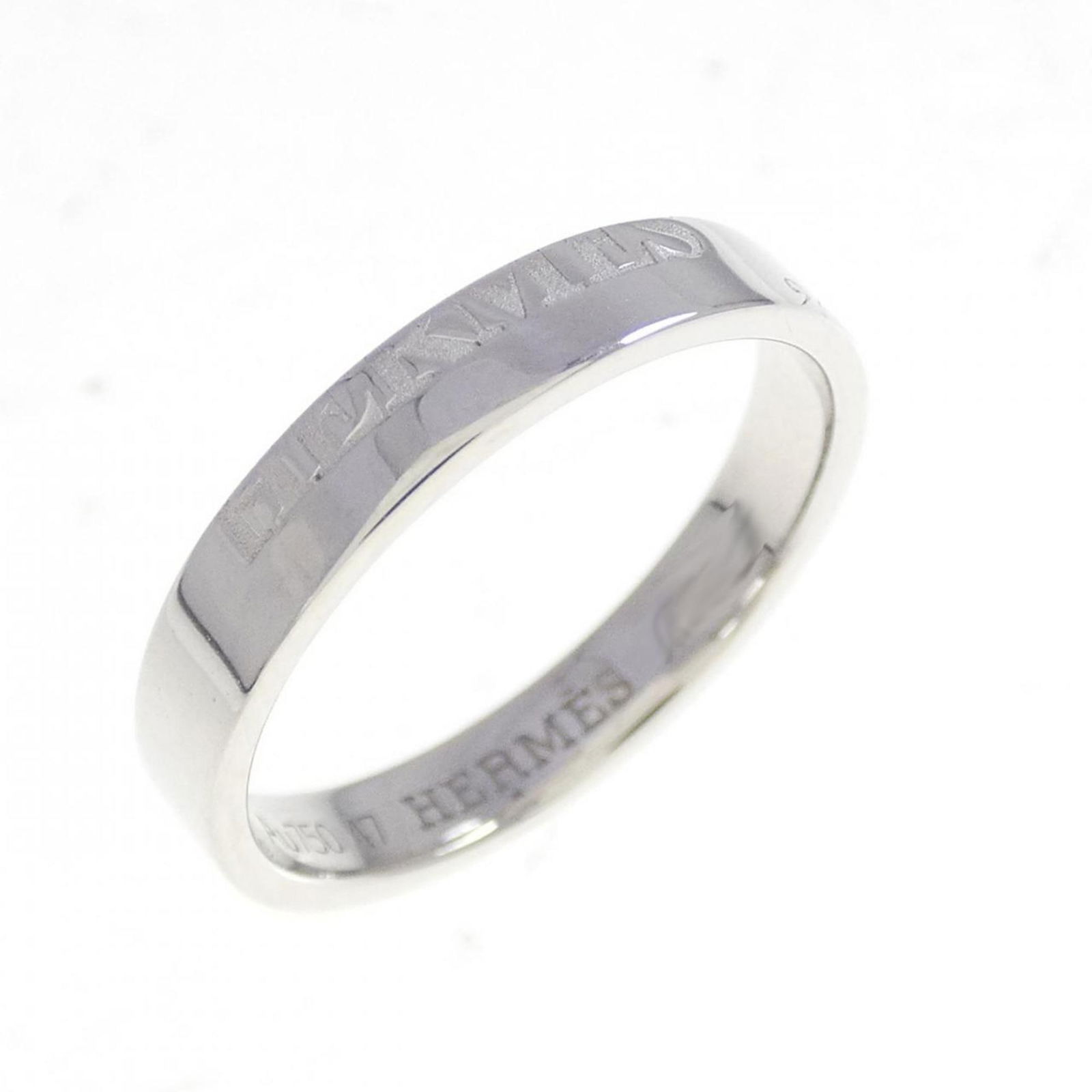 (18K) Hermes Band Ring White Gold: (18K) Hermes Band Ring White Gold This listing features (18K) Hermes Band Ring White Gold. Item specifics are provided below. Item Specifics: Brand: Hermes Type: Band Ring Gender: Women Color: White G