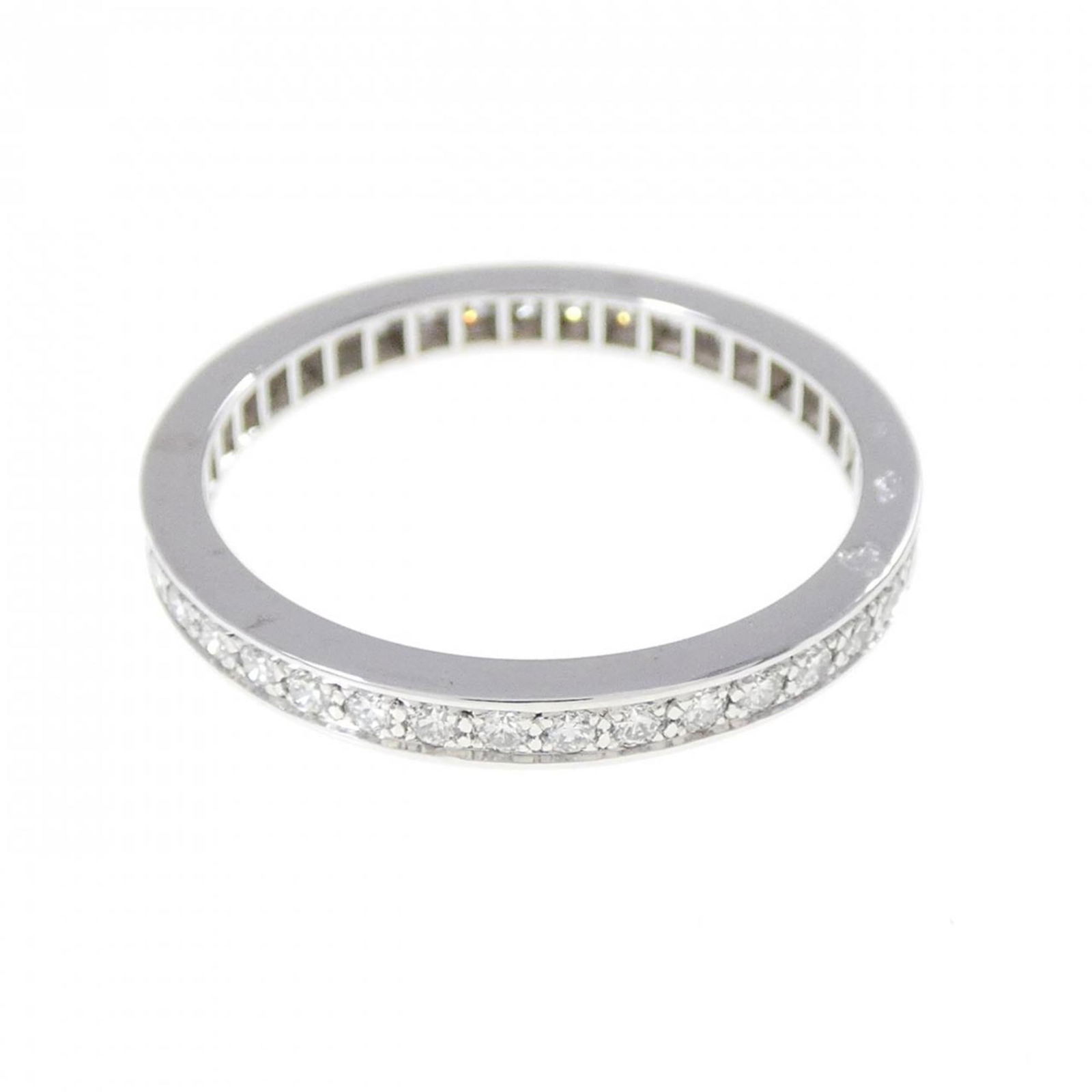 950 Van Cleef & Arpels Band Ring Platinum: 950 Van Cleef & Arpels Band Ring Platinum This listing features 950 Van Cleef & Arpels Band Ring Platinum. Item specifics are provided below. Item Specifics: Brand: Van Cleef & Arpels Type: Band Ring