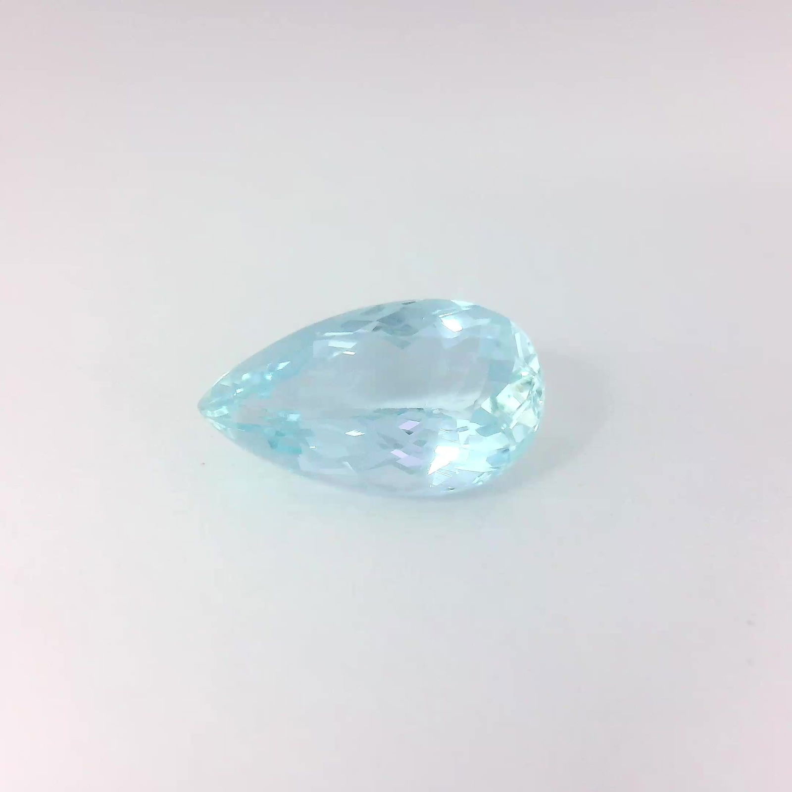 Loose Aquamarine Gemstone - GSI Pear 1.7ct Blue SI: Loose Aquamarine Gemstone - GSI Pear 1.7ct Blue SI This listing features Loose Aquamarine Gemstone - GSI Pear 1.7ct Blue SI. Item specifics are provided below. Item Specifics: Type: Aquamarine Carat: