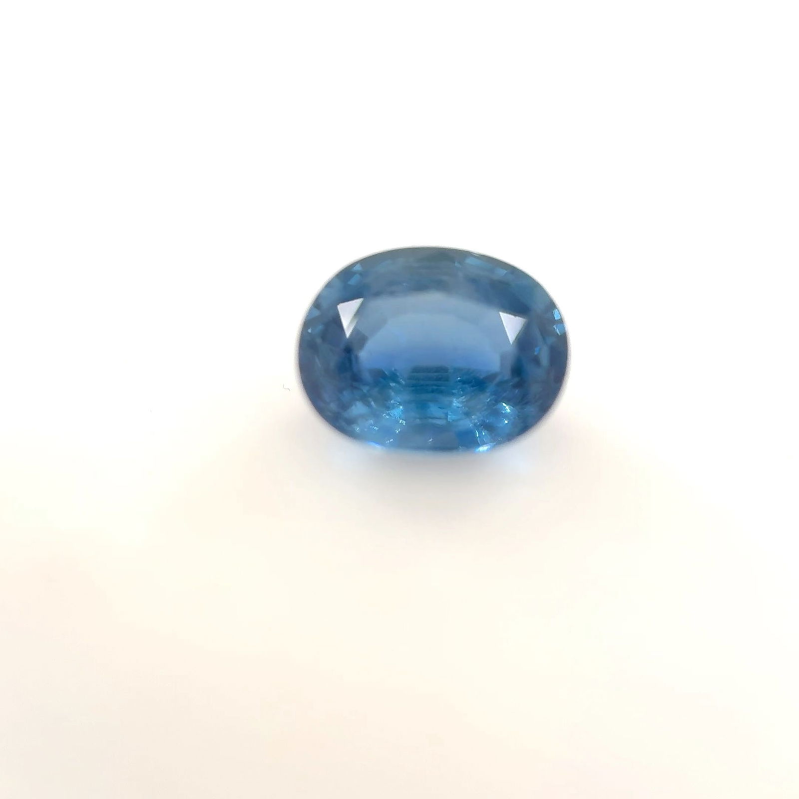 Loose Sapphire Gemstone - Oval 1.38ct Blue EC: Loose Sapphire Gemstone - Oval 1.38ct Blue EC This listing features Loose Sapphire Gemstone - Oval 1.38ct Blue EC. Item specifics are provided below. Item Specifics: Type: Sapphire Carat: 1.38 Cut: