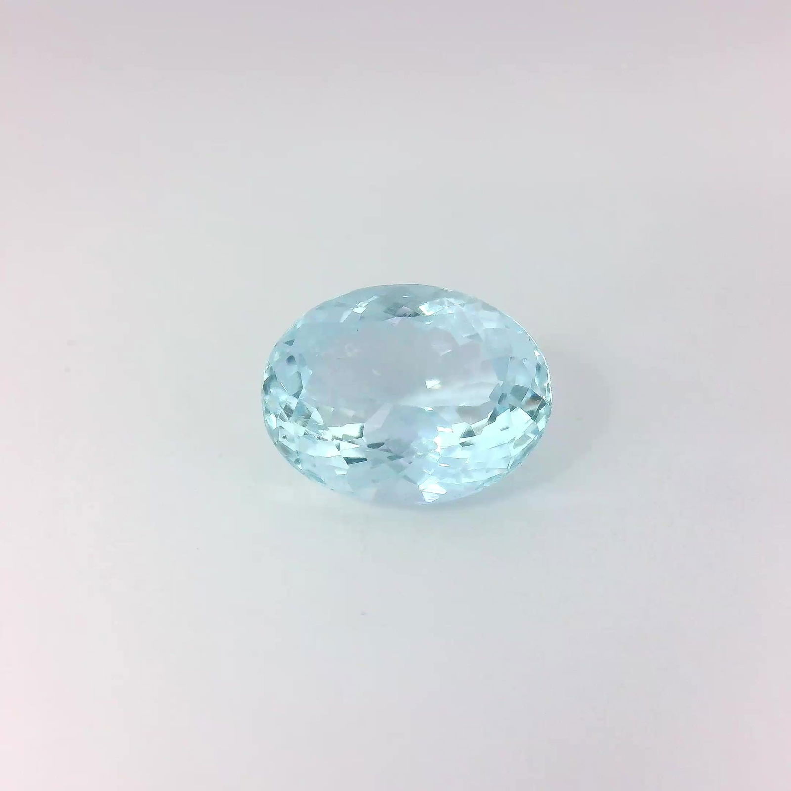 Loose Aquamarine Gemstone - GSI Oval 1.8ct Blue SI: Loose Aquamarine Gemstone - GSI Oval 1.8ct Blue SI This listing features Loose Aquamarine Gemstone - GSI Oval 1.8ct Blue SI. Item specifics are provided below. Item Specifics: Type: Aquamarine Carat: