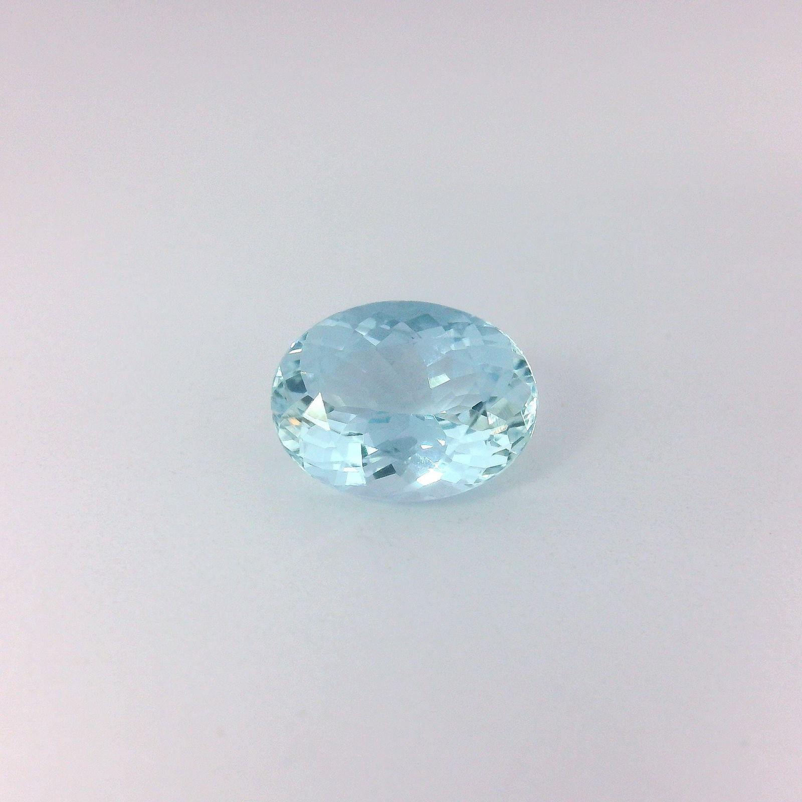 Loose Aquamarine Gemstone - GSI Oval 1.38ct Blue SI: Loose Aquamarine Gemstone - GSI Oval 1.38ct Blue SI This listing features Loose Aquamarine Gemstone - GSI Oval 1.38ct Blue SI. Item specifics are provided below. Item Specifics: Type: Aquamarine Carat