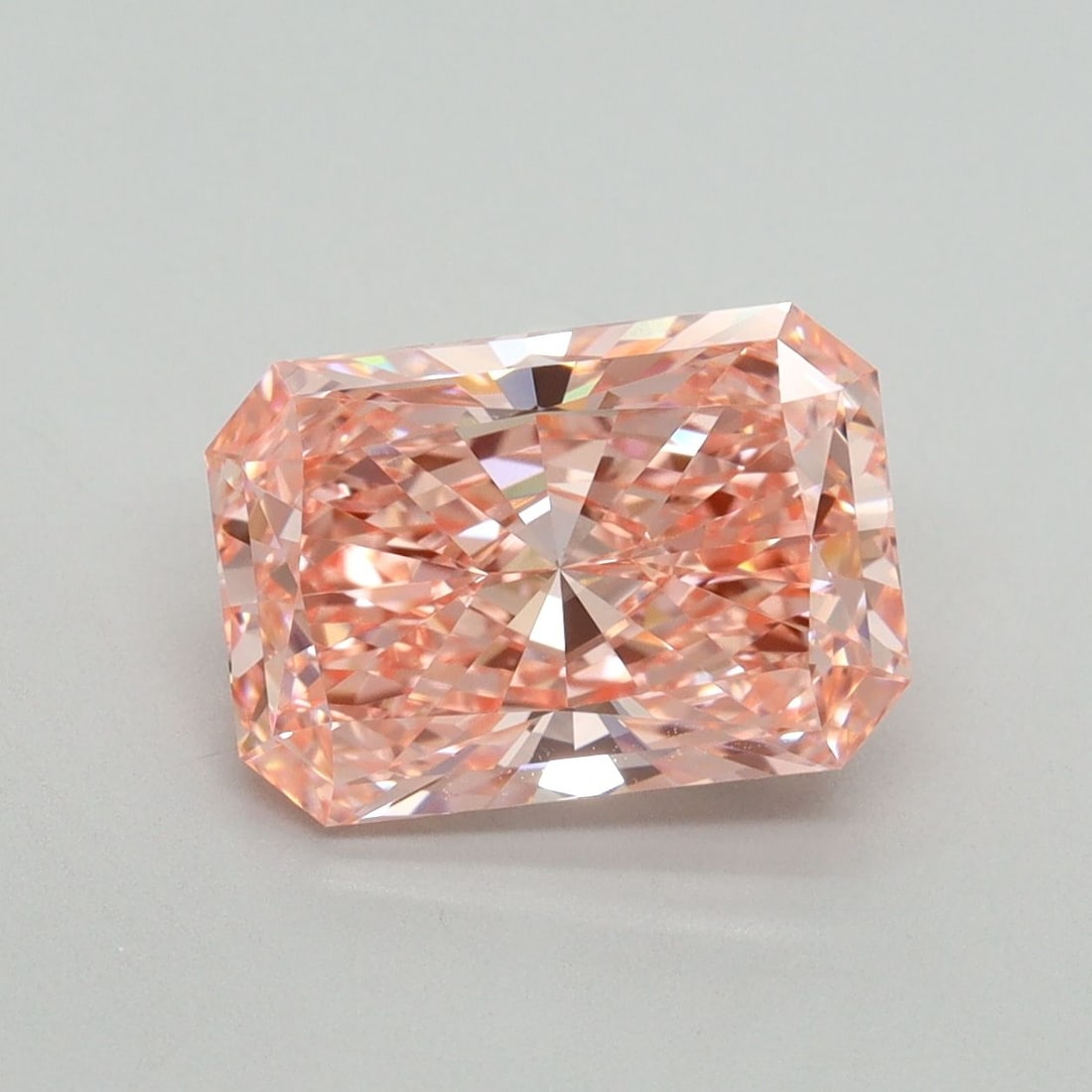 Loose Lab Diamond - IGI Radiant 3.02ct Fancy Vivid Pink VVS2: Loose Lab Diamond - IGI Radiant 3.02ct Fancy Vivid Pink VVS2 This listing features Loose Lab Diamond - IGI Radiant 3.02ct Fancy Vivid Pink VVS2. Item specifics are provided below. Item Specifics: Sour