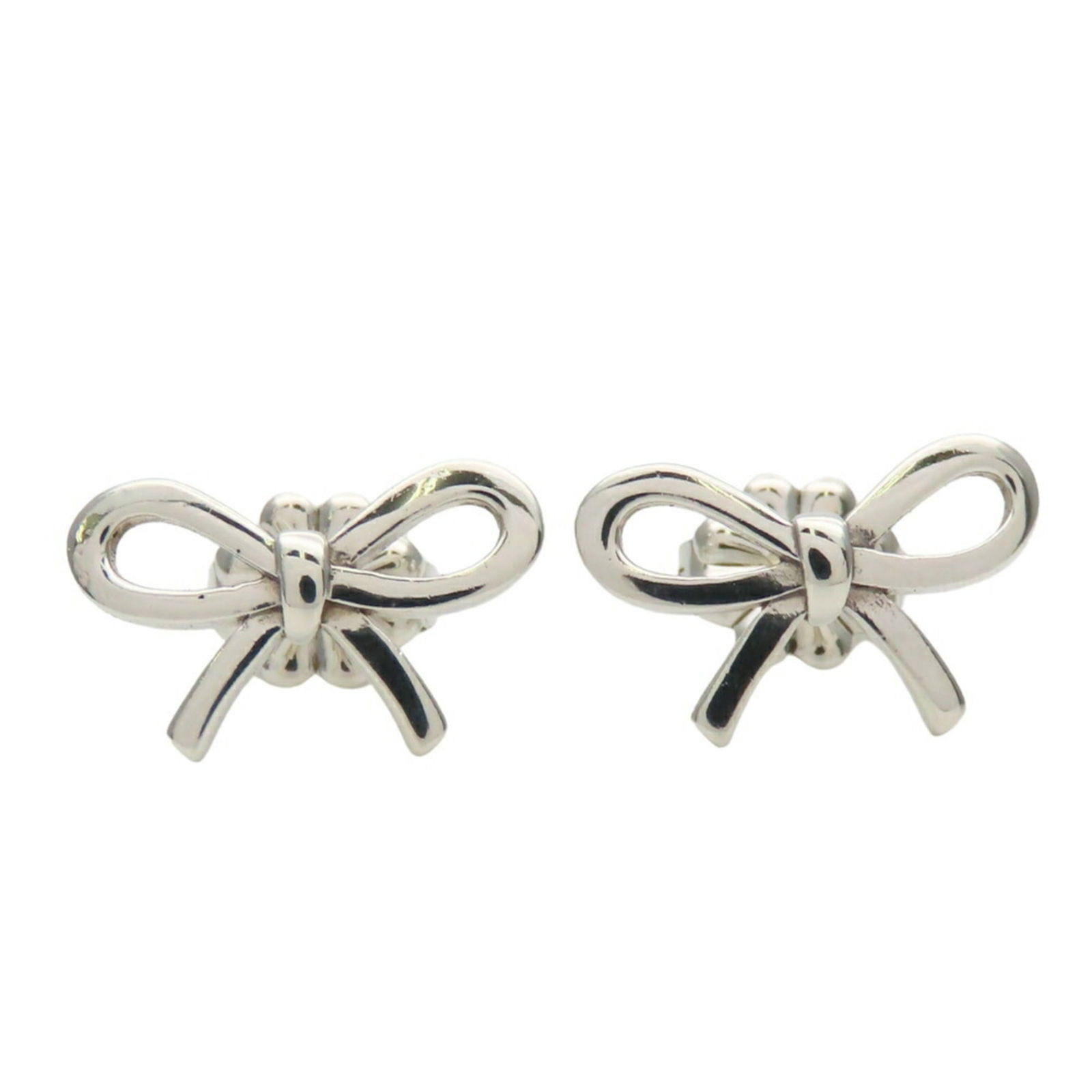 925 Tiffany Stud Earrings Silver: 925 Tiffany Stud Earrings Silver This listing features 925 Tiffany Stud Earrings Silver. Item specifics are provided below. Item Specifics: Brand: Tiffany Type: Stud Earrings Gender: Women Material: S