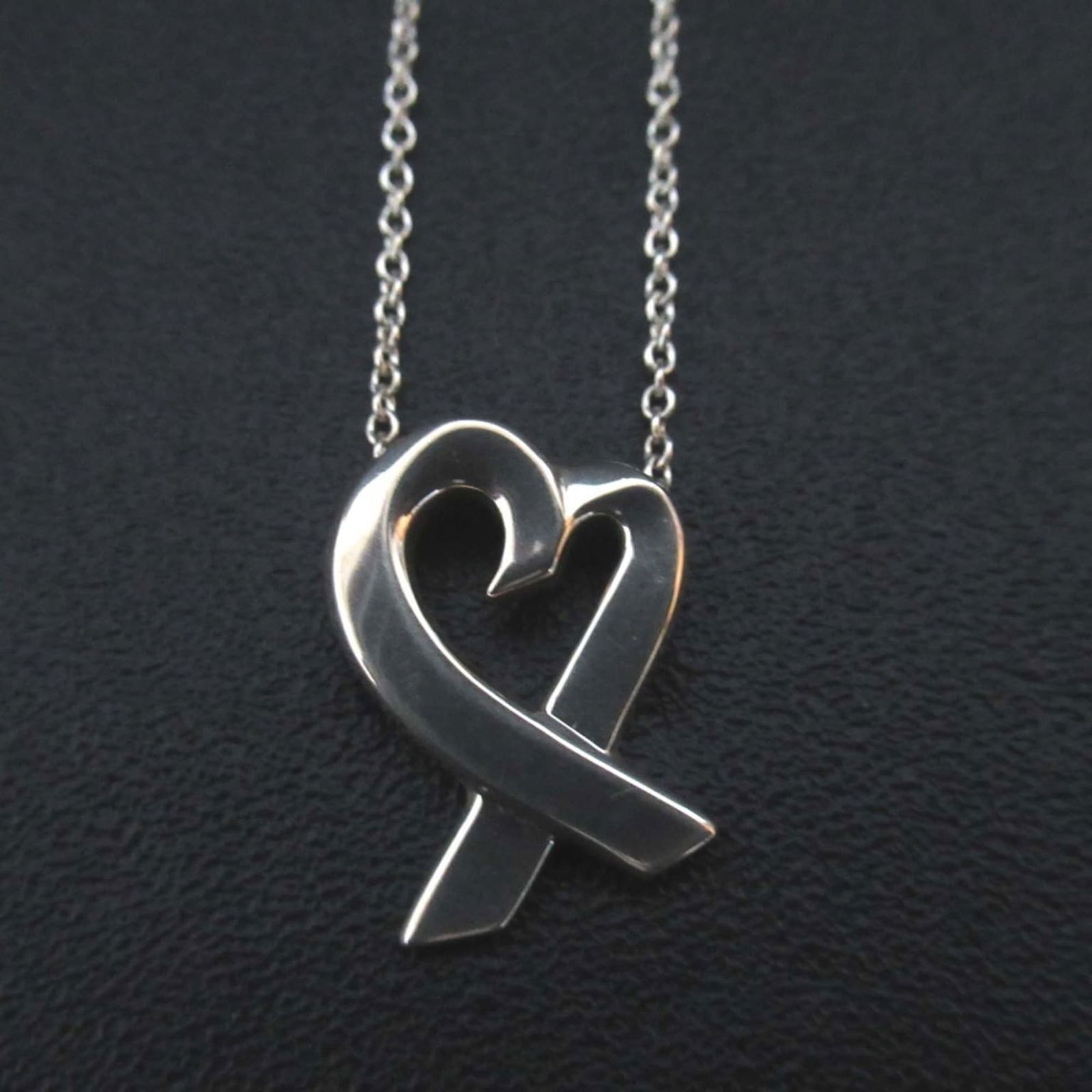 Women's Tiffany & Co. Loving Heart Necklace Pendant 925SV Silver: Women's Tiffany & Co. Loving Heart Necklace Pendant 925SV Silver This listing features Women's Tiffany & Co. Loving Heart Necklace Pendant 925SV Silver. Item specifics are provided below. Item Specifi
