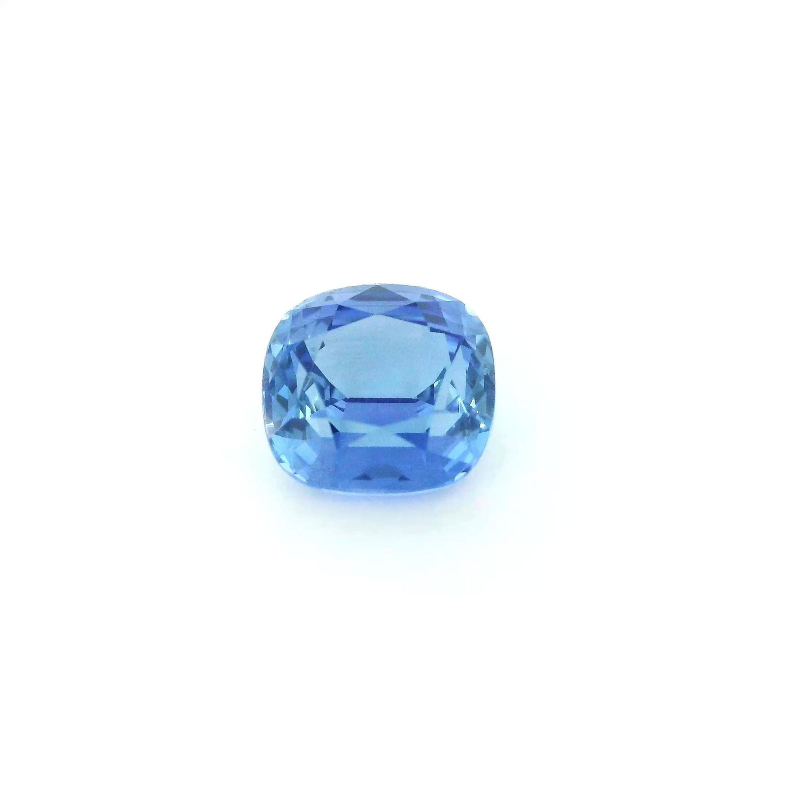 Loose Sapphire Gemstone - GSI Cushion 2.54ct Blue EC: Loose Sapphire Gemstone - GSI Cushion 2.54ct Blue EC This listing features Loose Sapphire Gemstone - GSI Cushion 2.54ct Blue EC. Item specifics are provided below. Item Specifics: Type: Sapphire Carat