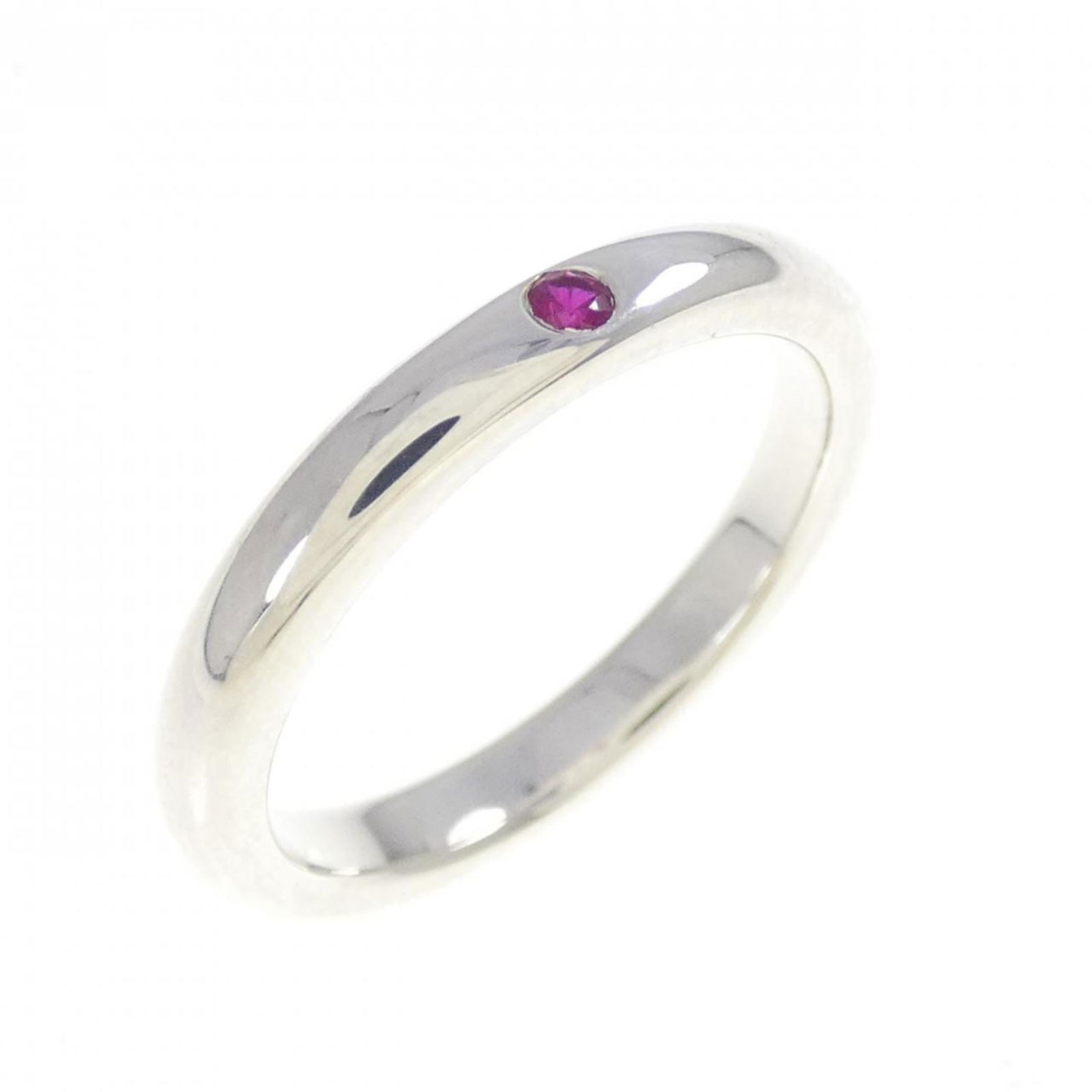 925 Tiffany Band Ring Silver: 925 Tiffany Band Ring Silver This listing features 925 Tiffany Band Ring Silver. Item specifics are provided below. Item Specifics: Brand: Tiffany Type: Band Ring Gender: Women Color: Silver Material: