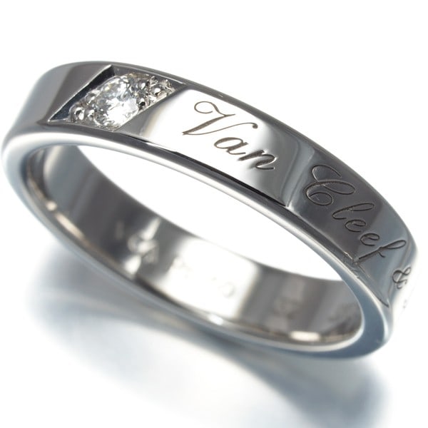 950 Van Cleef & Arpels Ring Diamond Toujours Signature Etoiles Eu52 Pt: 950 Van Cleef & Arpels Ring Diamond Toujours Signature Etoiles Eu52 Pt This listing features 950 Van Cleef & Arpels Ring Diamond Toujours Signature Etoiles Eu52 Pt. Item specifics are provided below.