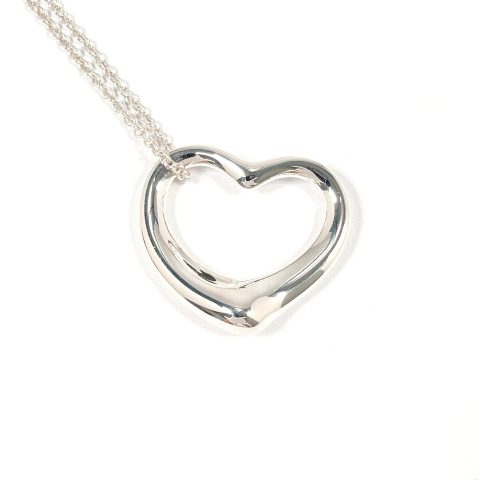 Women TIFFANY & Co. Tiffany Heart Elsa Peretti Necklace in 925 Sterling Silver for: Women TIFFANY & Co. Tiffany Heart Elsa Peretti Necklace in 925 Sterling Silver for This listing features Women TIFFANY & Co. Tiffany Heart Elsa Peretti Necklace in 925 Sterling Silver for. Item specif