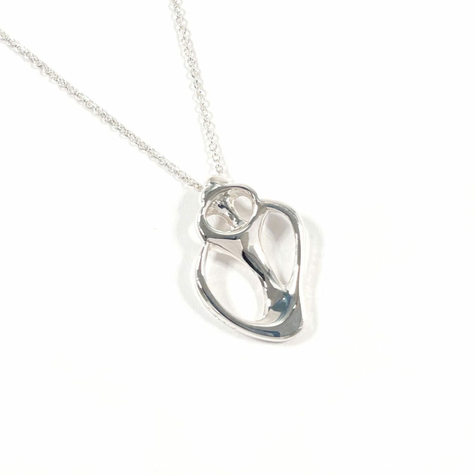 Women TIFFANY & Co. Tiffany Conch Shell Angela Cummings Necklace in Sterling Silver for: Women TIFFANY & Co. Tiffany Conch Shell Angela Cummings Necklace in Sterling Silver for This listing features Women TIFFANY & Co. Tiffany Conch Shell Angela Cummings Necklace in Sterling Silver for. I