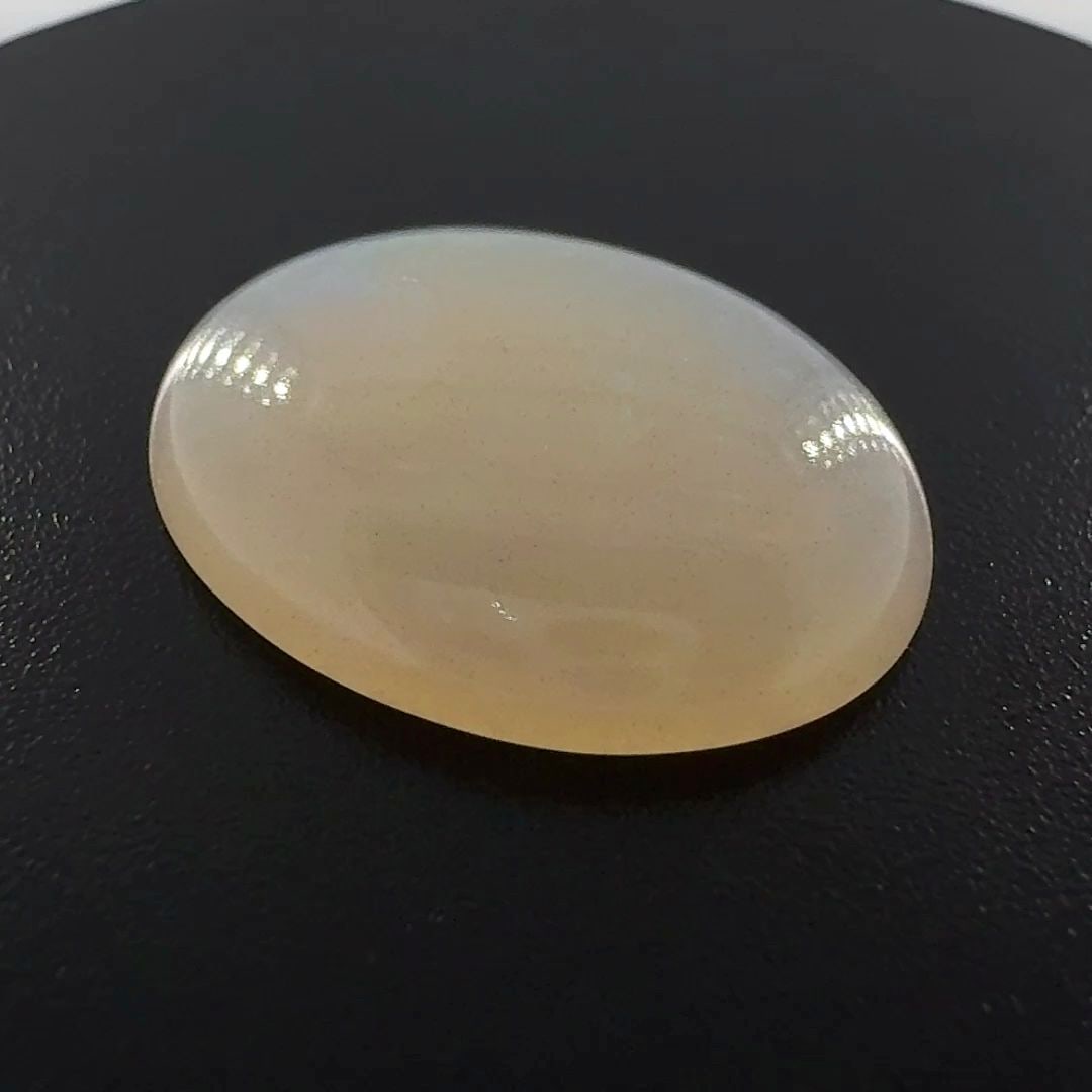 Loose Opal Gemstone - Oval 4.53ct White EC (1 of 1)
