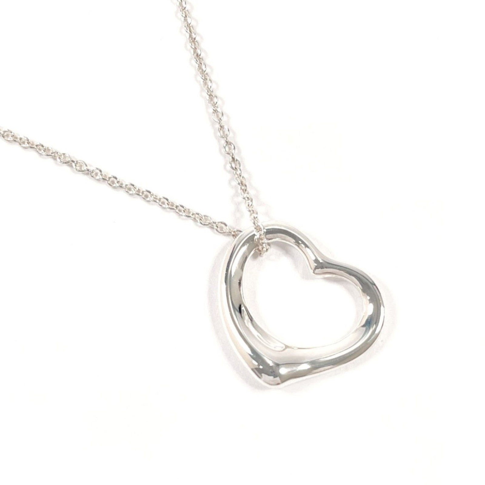 Women TIFFANY & Co. Tiffany Heart Elsa Peretti Necklace in 925 Sterling Silver for: Women TIFFANY & Co. Tiffany Heart Elsa Peretti Necklace in 925 Sterling Silver for This listing features Women TIFFANY & Co. Tiffany Heart Elsa Peretti Necklace in 925 Sterling Silver for. Item specif
