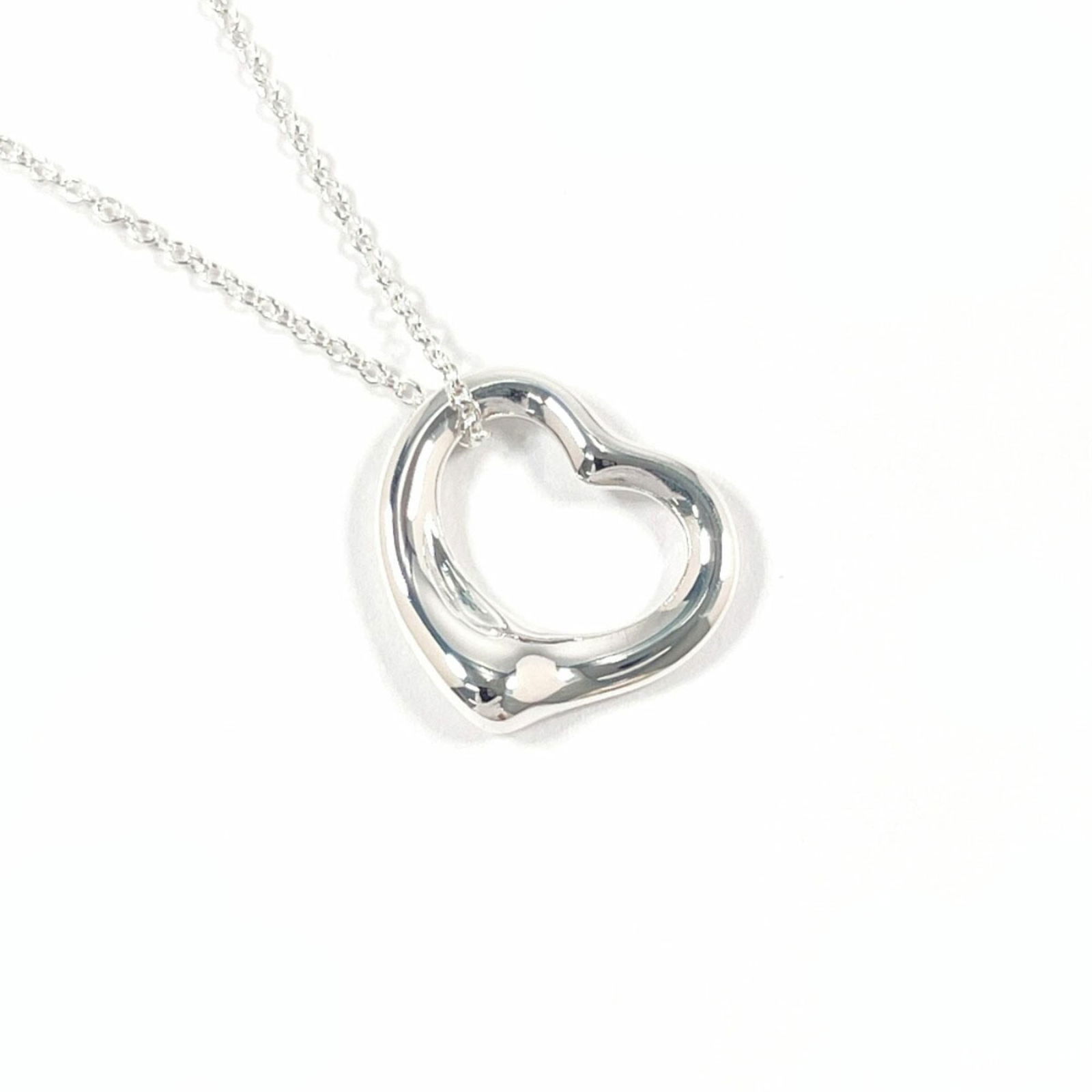 Women TIFFANY & Co. Tiffany Heart Elsa Peretti Necklace in 925 Sterling Silver for: Women TIFFANY & Co. Tiffany Heart Elsa Peretti Necklace in 925 Sterling Silver for This listing features Women TIFFANY & Co. Tiffany Heart Elsa Peretti Necklace in 925 Sterling Silver for. Item specif