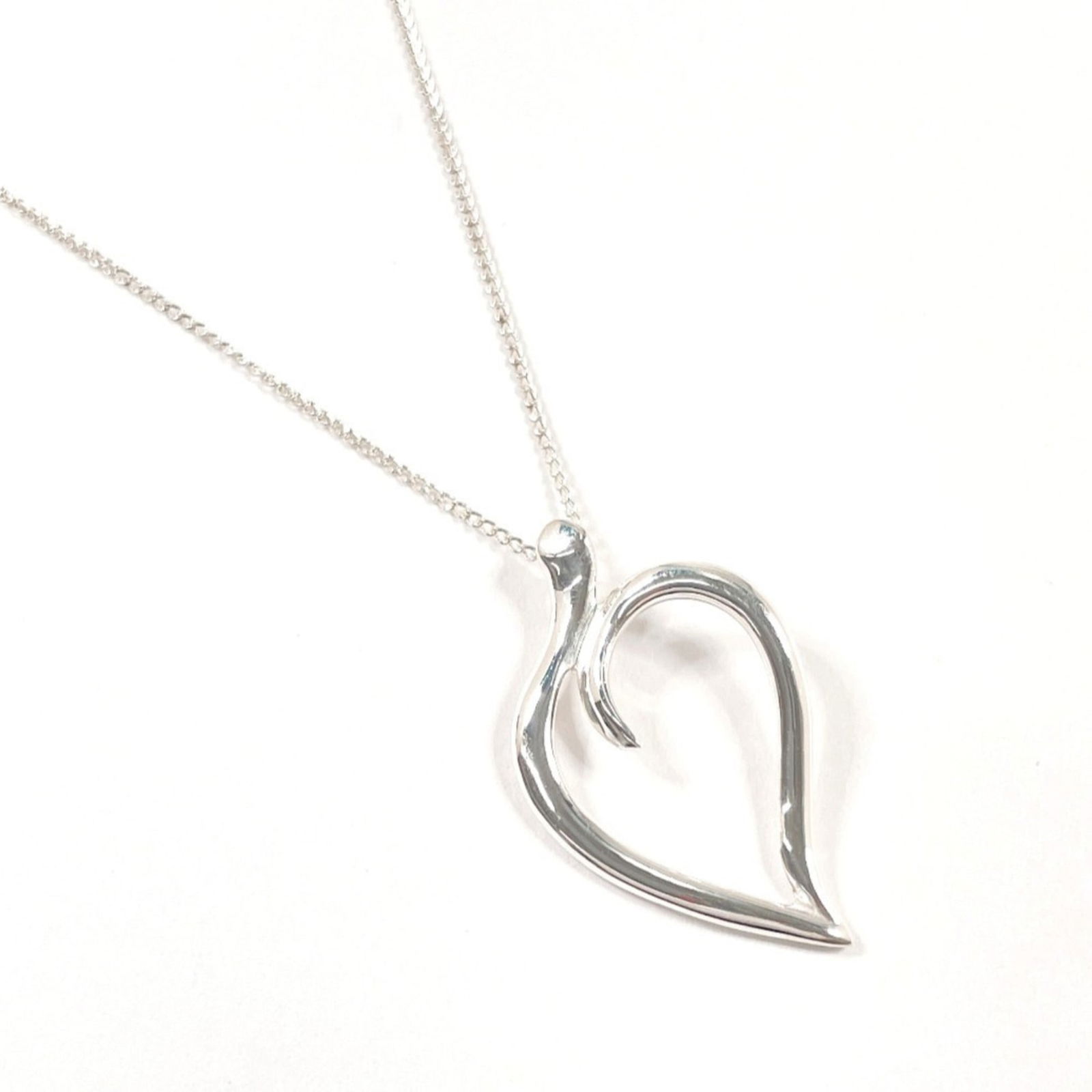 Women TIFFANY & Co. Tiffany Leaf Necklace in 925 Sterling Silver for: Women TIFFANY & Co. Tiffany Leaf Necklace in 925 Sterling Silver for This listing features Women TIFFANY & Co. Tiffany Leaf Necklace in 925 Sterling Silver for. Item specifics are provided below. 