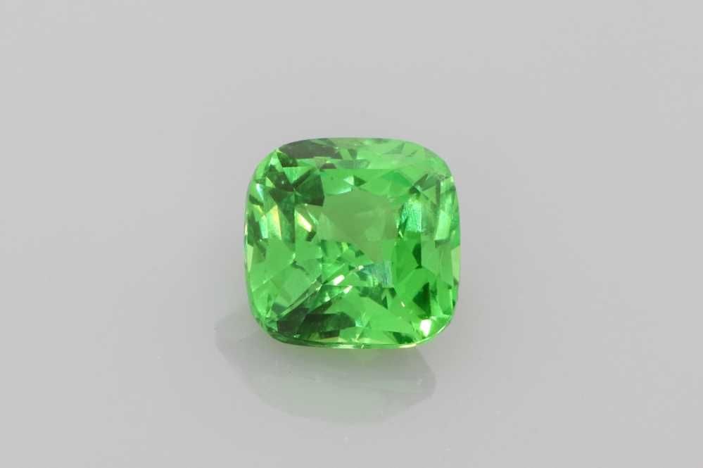 Loose Garnet Gemstone - Cushion 1.61ct Green EC: Loose Garnet Gemstone - Cushion 1.61ct Green EC This listing features Loose Garnet Gemstone - Cushion 1.61ct Green EC. Item specifics are provided below. Item Specifics: Type: Garnet Carat: 1.61 Cut: