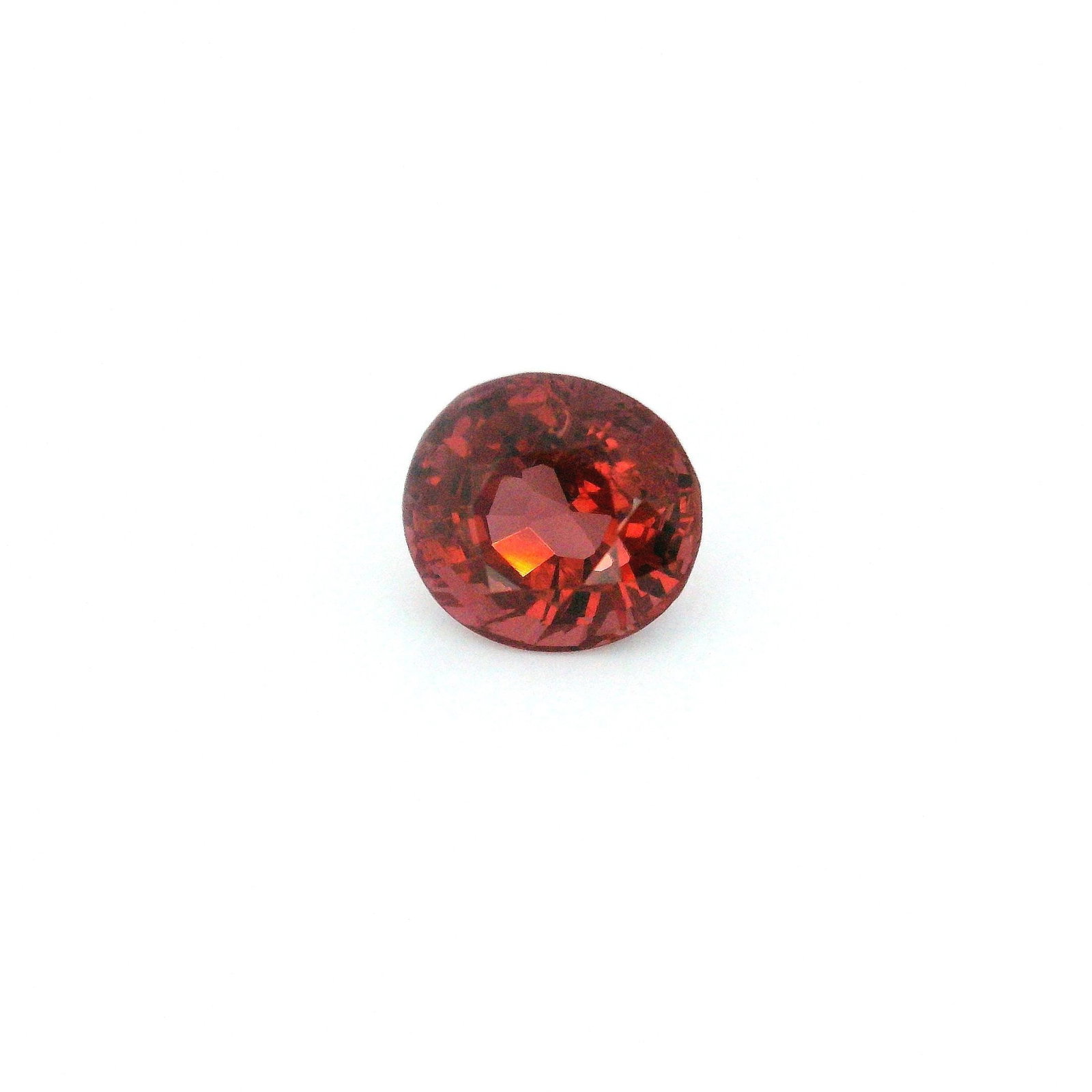 Loose Spinel Gemstone - GSI Oval 1.57ct Red SI: Loose Spinel Gemstone - GSI Oval 1.57ct Red SI This listing features Loose Spinel Gemstone - GSI Oval 1.57ct Red SI. Item specifics are provided below. Item Specifics: Type: Spinel Carat: 1.57 Cut: Fa